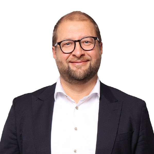 Allianz Versicherung Allianz 4 YOU Unterföhring Unterföhring - Nermin Bajraktarevic