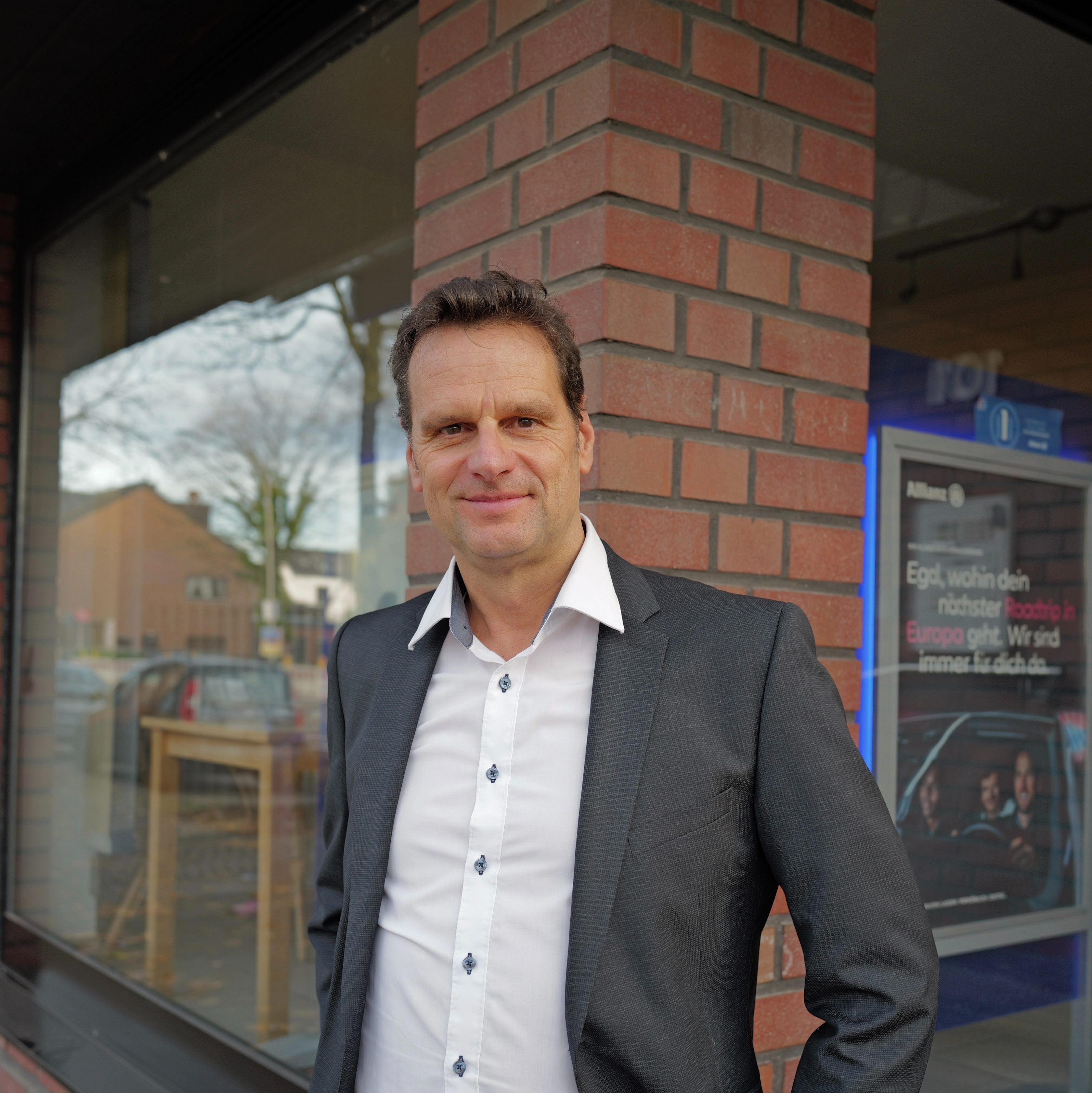 Allianz Versicherung Achim Tillmanns Willich - KFZ Auto Beratung  Rechtschutz Zahn Tier Pferd