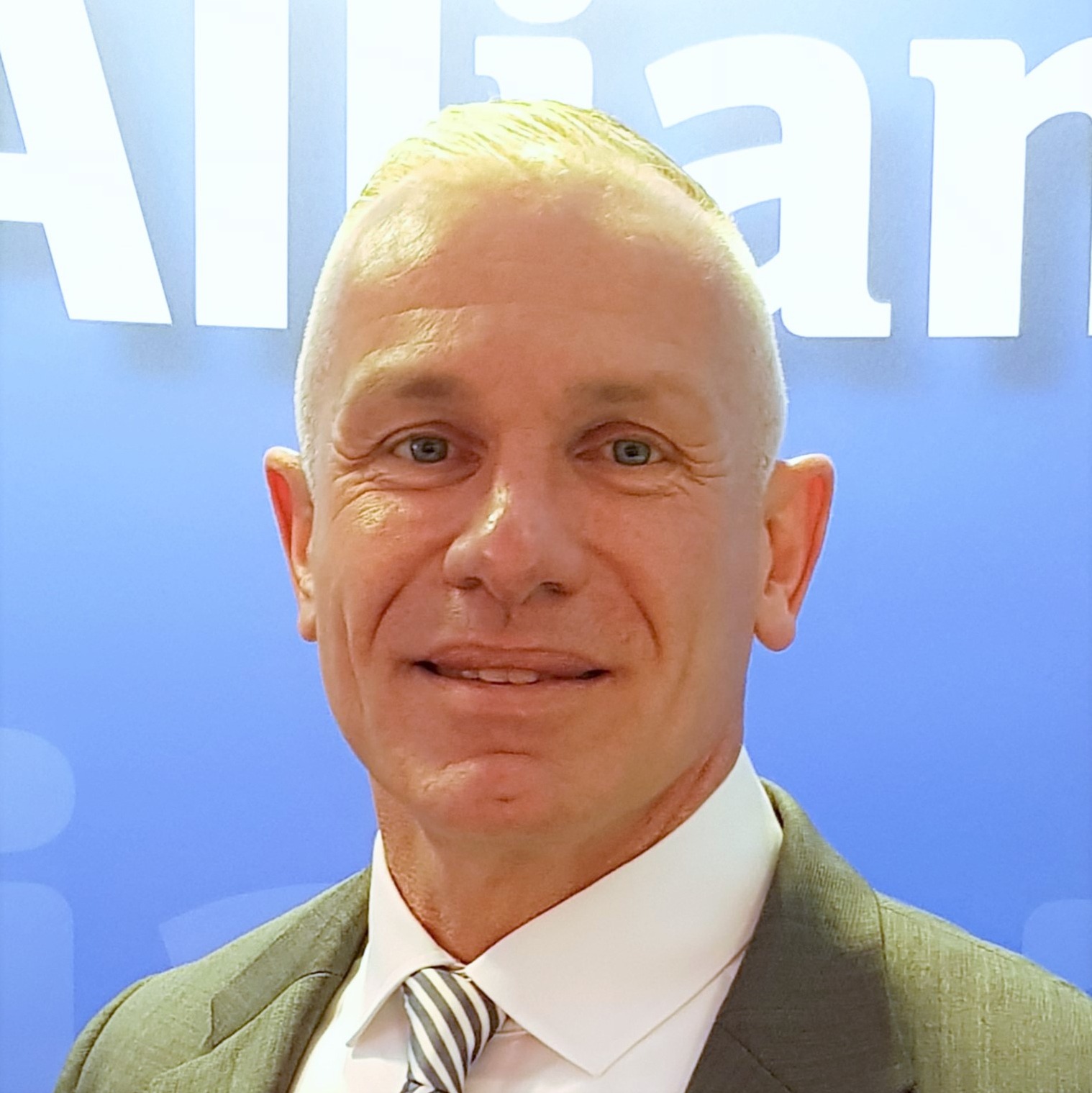 Allianz Versicherung Frank Düsterhöft Besigheim - Gregory Schilling