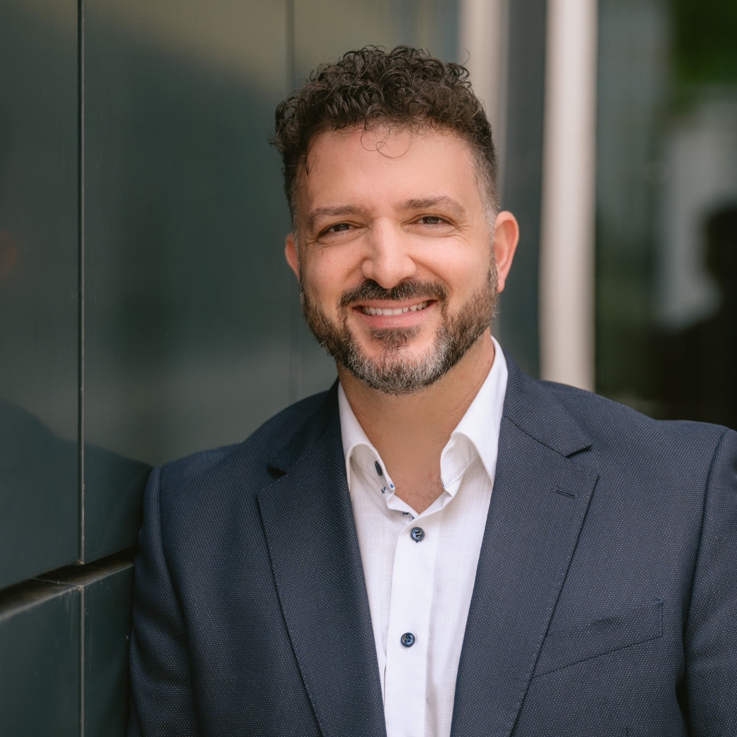 Allianz Versicherung Daniel Borromeo Konstanz - Portrait mit RAHMEN