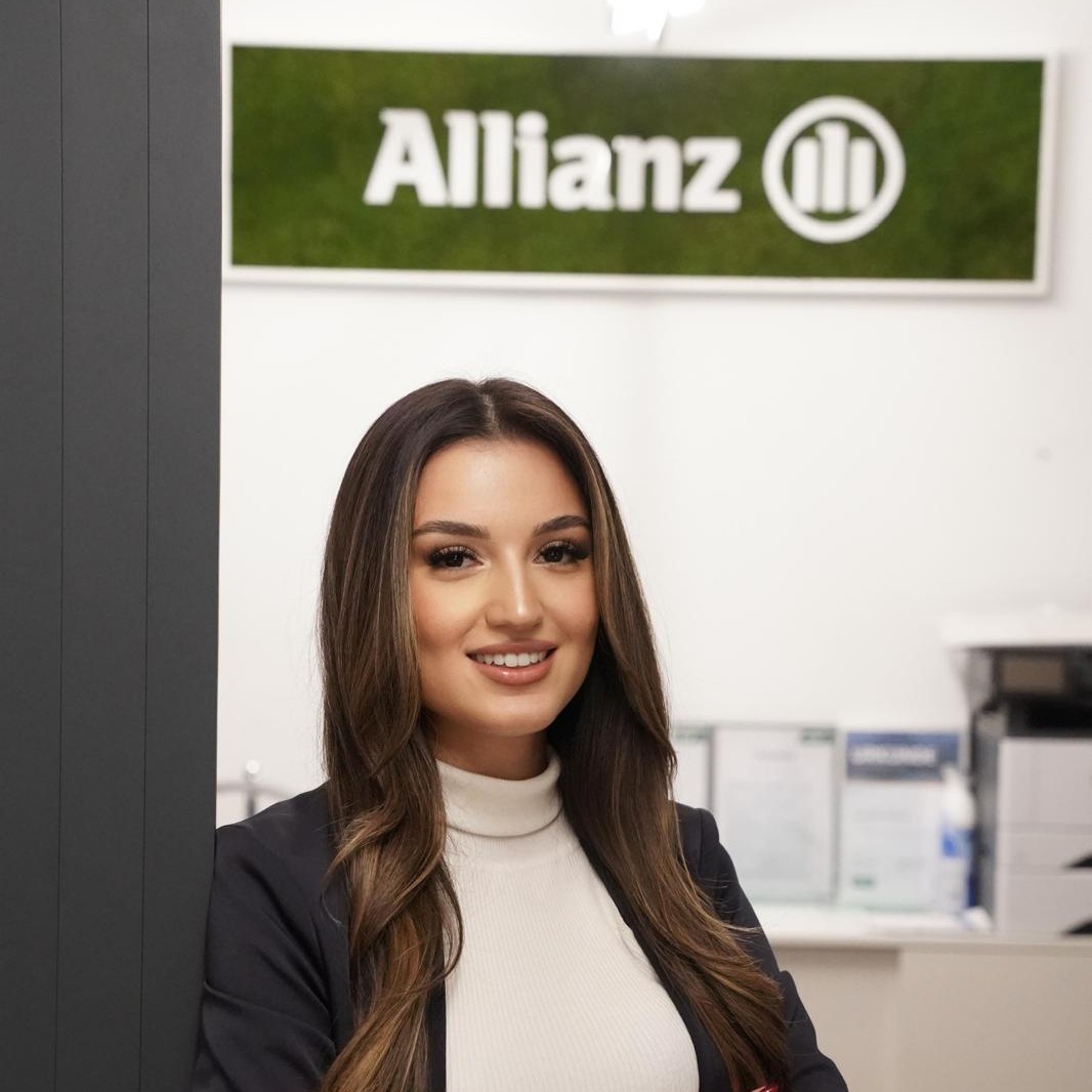 Allianz Versicherung Mert Cakmak Berlin - Pinar Cakmak