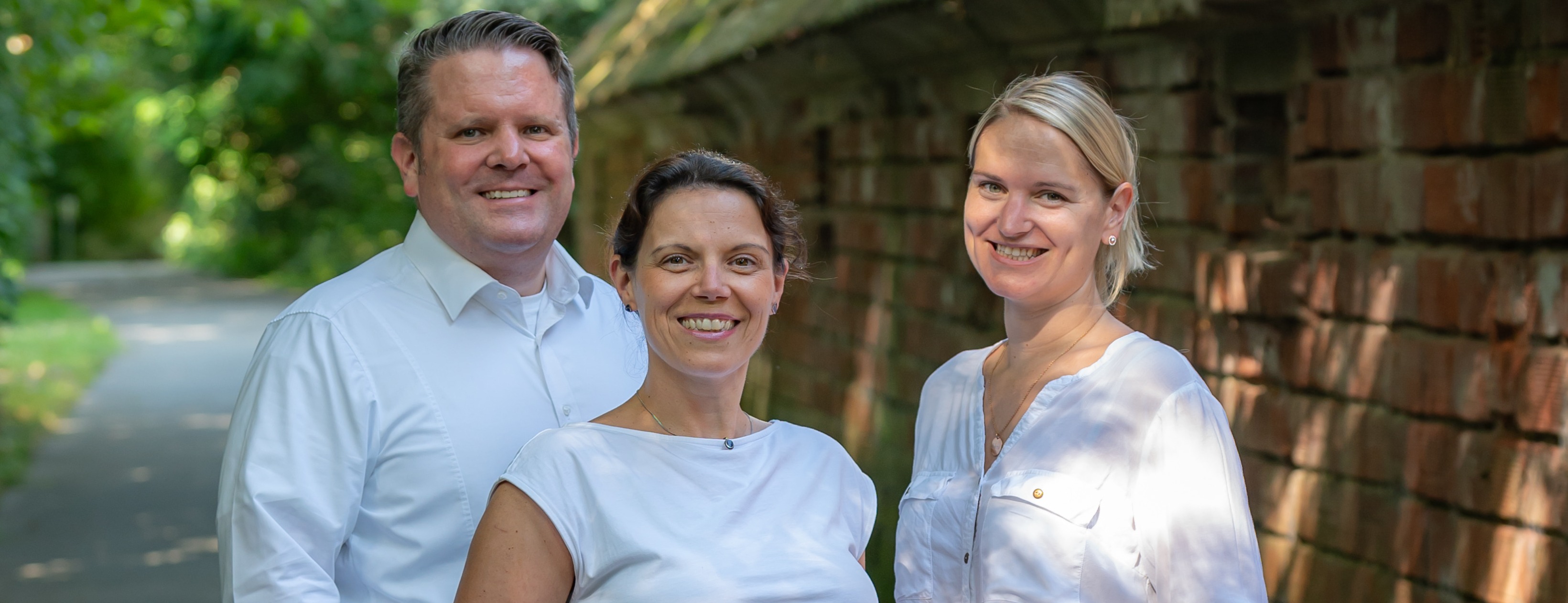 Allianz Versicherung Dahm und Dahm GbR Groß-Gerau - Agenturteam, Natur, Versicherung