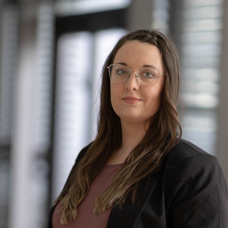 Allianz Versicherung Jennifer Feuerberg Sangerhausen - Sophie Ide