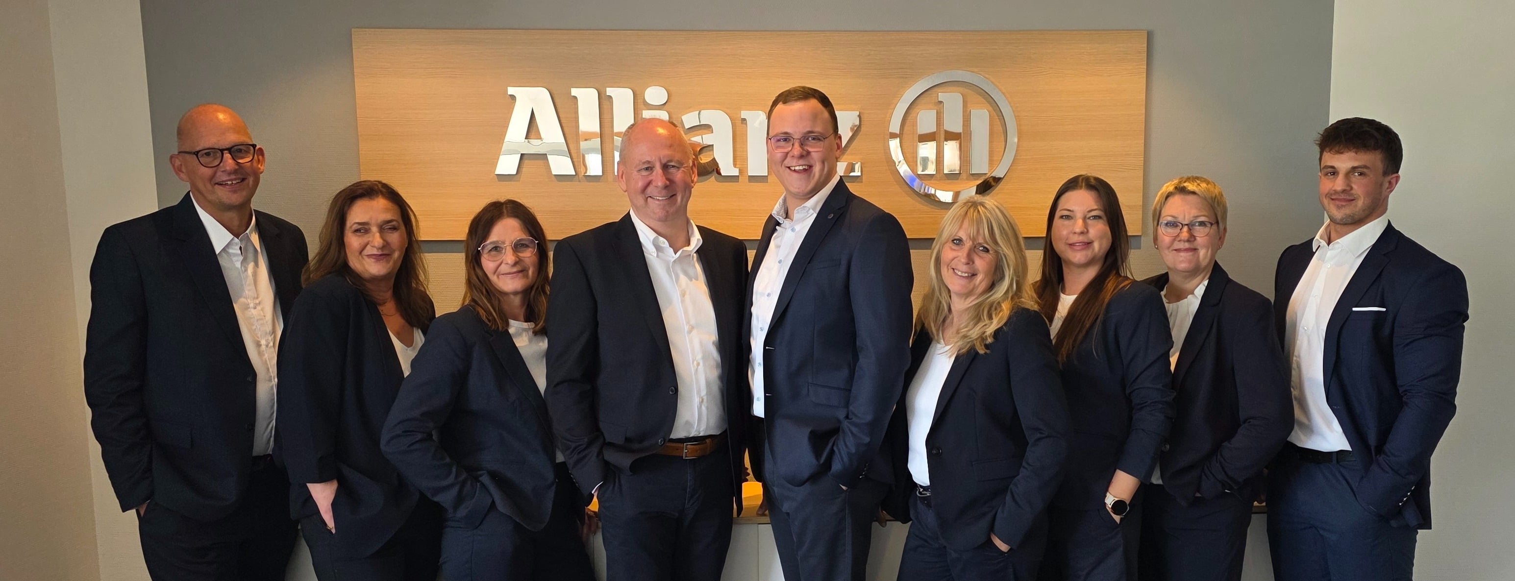 Allianz Versicherung Frech Versicherungen und Finanzen OHG Büchen - Teamfoto Frech OHG