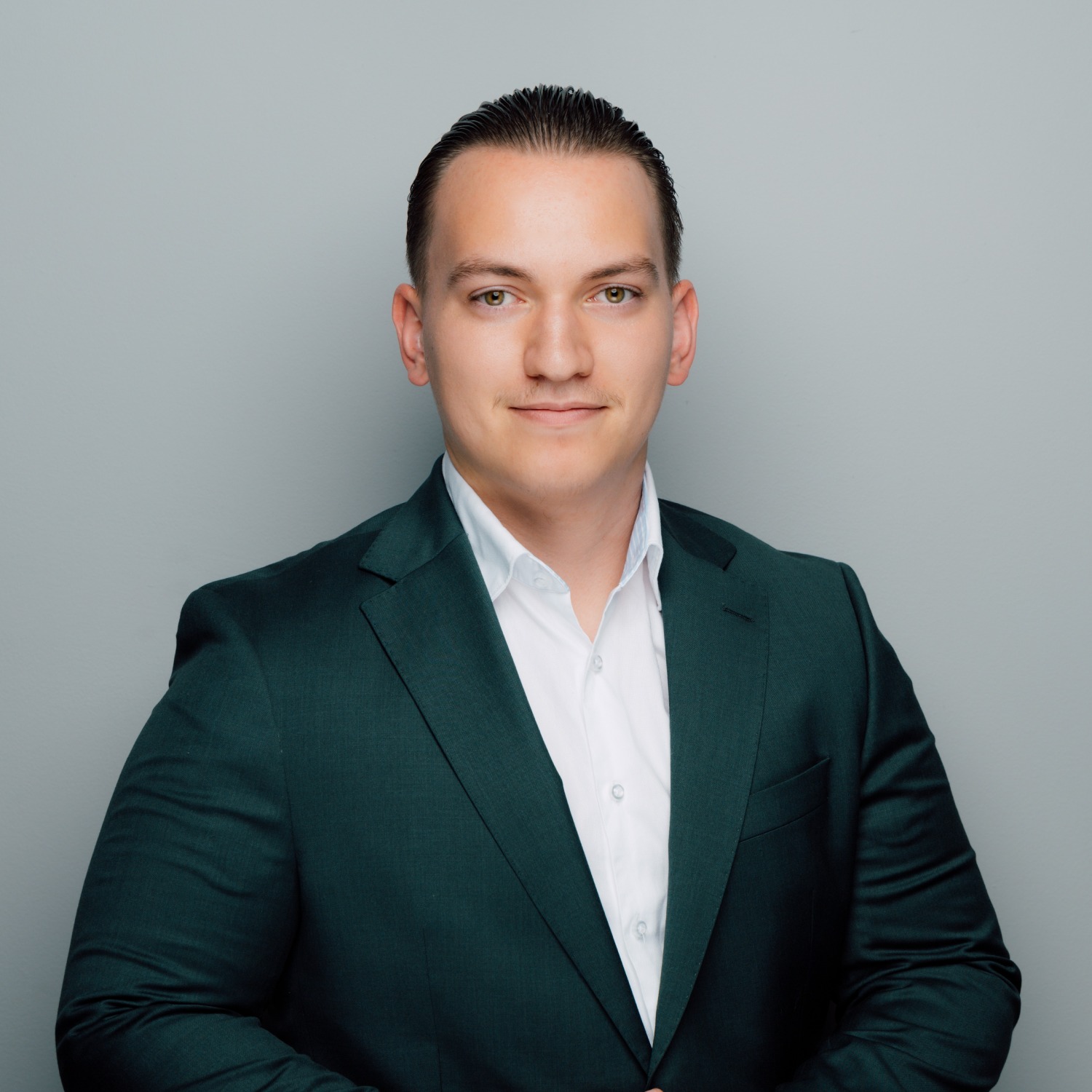 Allianz Versicherung Mario Grepo Stuttgart - Mick Marcel Baumann