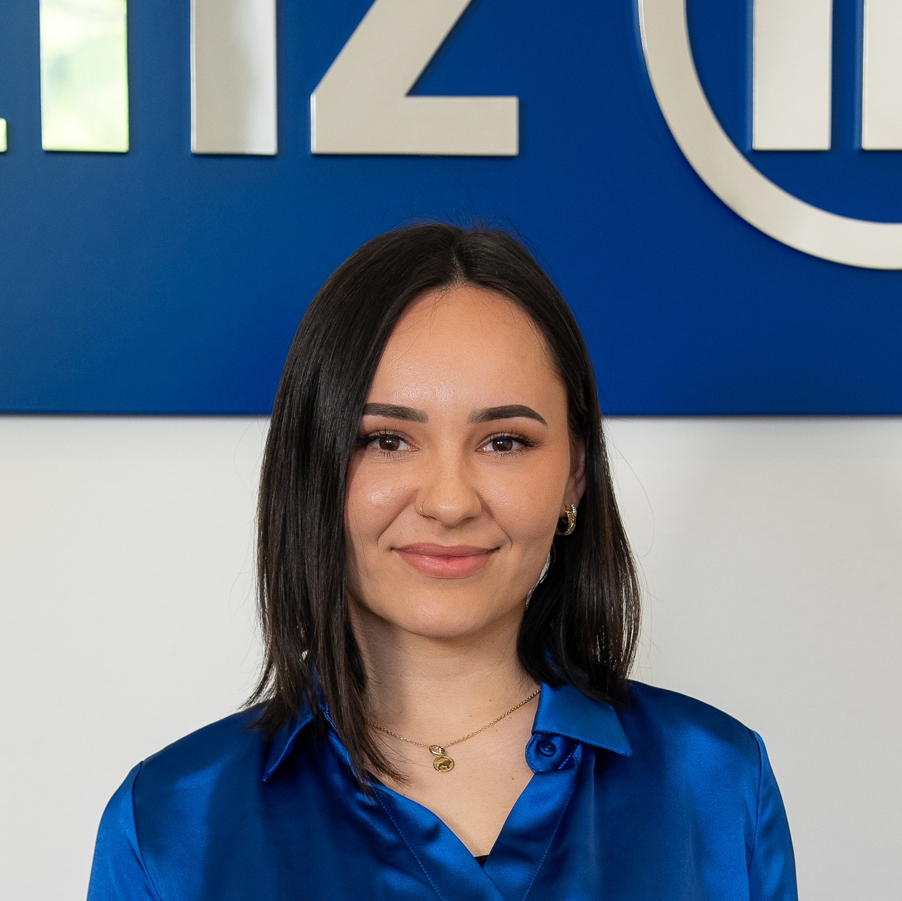 Allianz Versicherung Adrian Gretzinger Bad Waldsee - Diana Bajramov Kundenberaterin Allianz Gretzinger