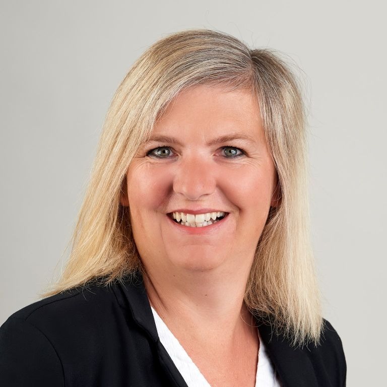 Allianz Versicherung Daniel Günthner Fluorn-Winzeln - Katja Maier