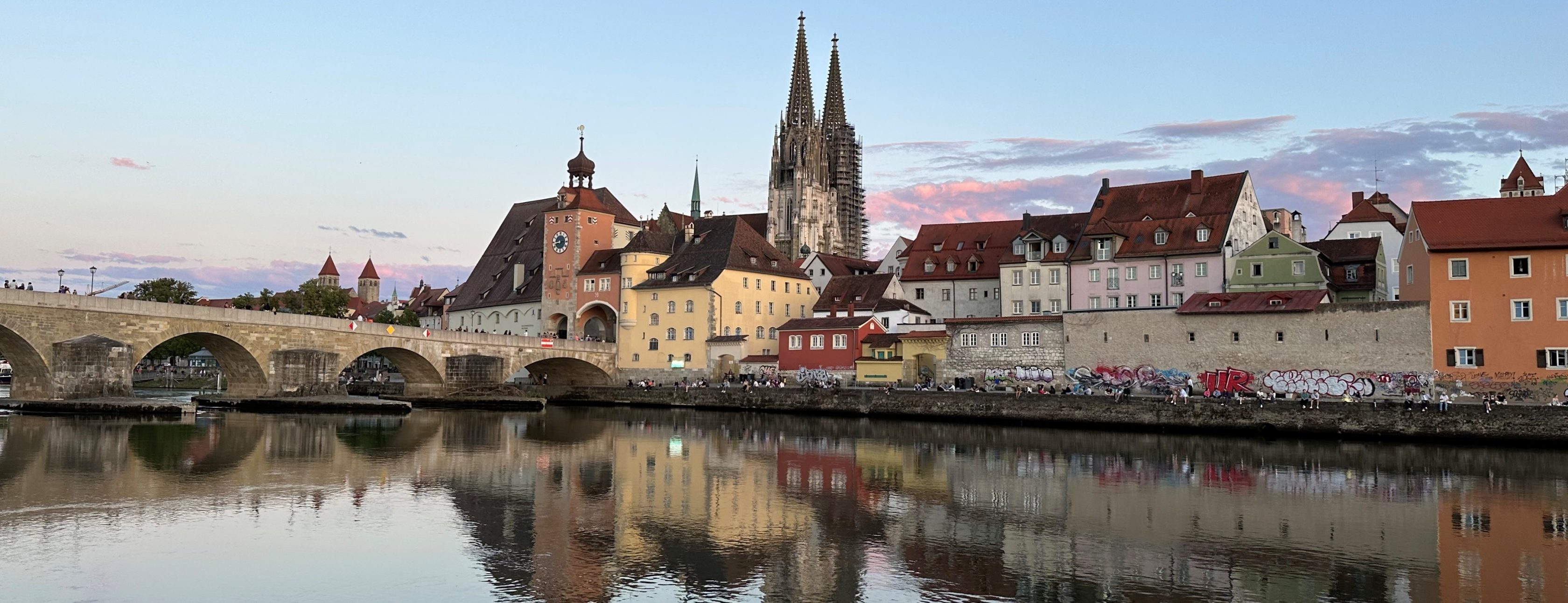 Allianz Versicherung Stefan Hagn Regensburg - Steinerne Brücke und Dom Regensburg