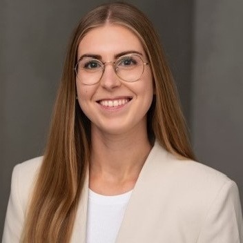 Allianz Versicherung Christian Hannicke Berlin - Jennifer Granaß