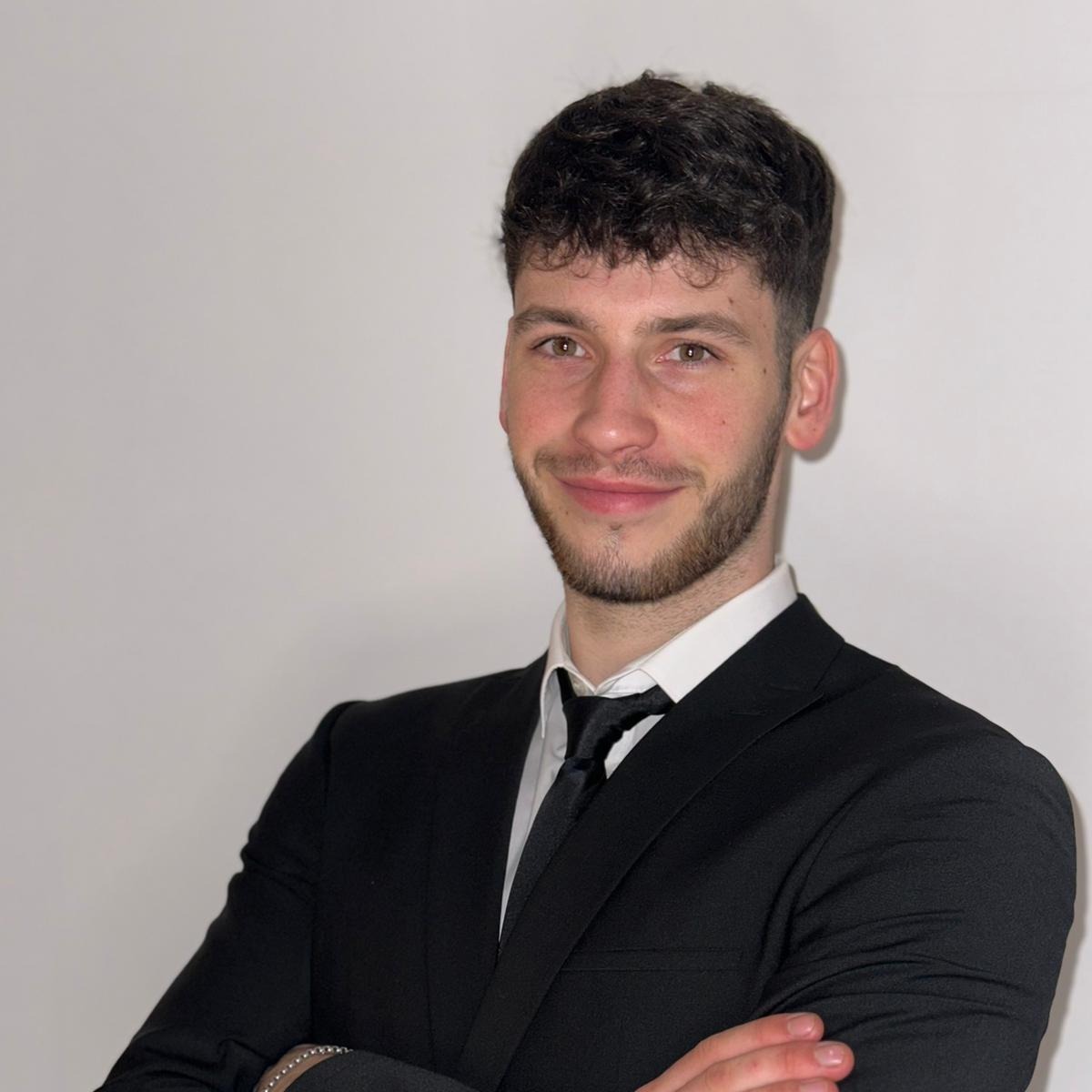Allianz Versicherung HiRo Finance OHG Leipzig - Jonas Peter