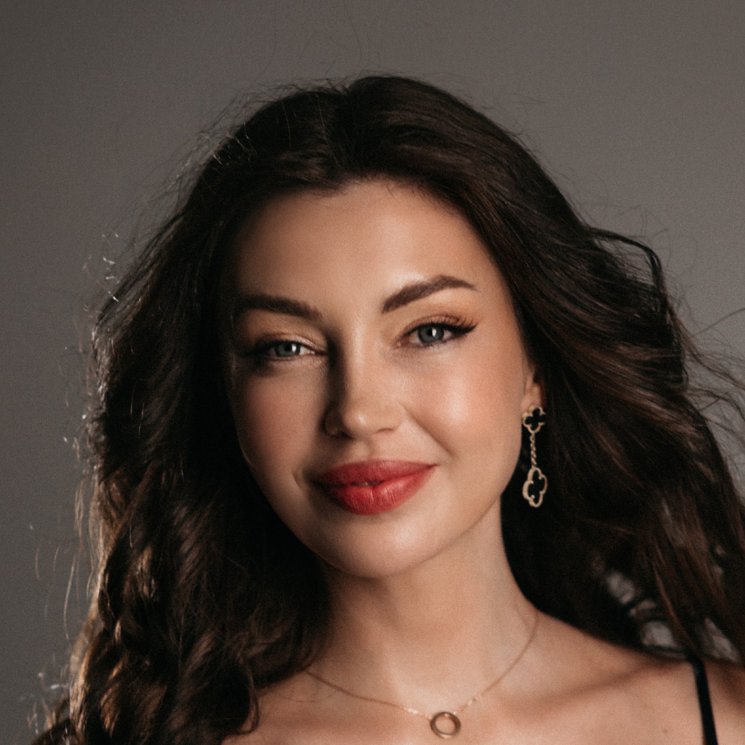 Allianz Versicherung Robin Jablonski Pirna - Yuliia Novikova