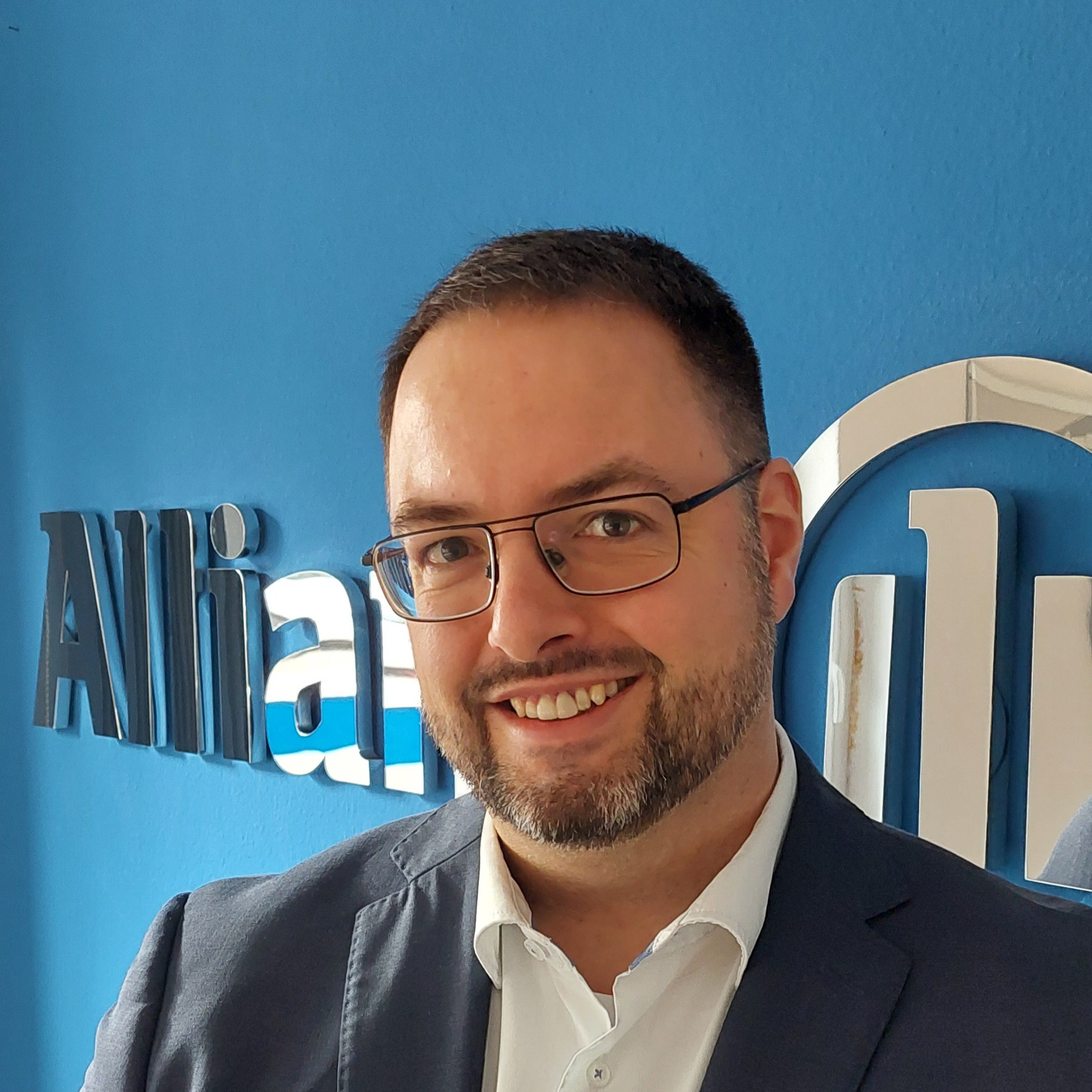 Profilfoto Julian Staab Allianz Versicherung Sebastian Josten Würselen - Profilfoto Julian Staab