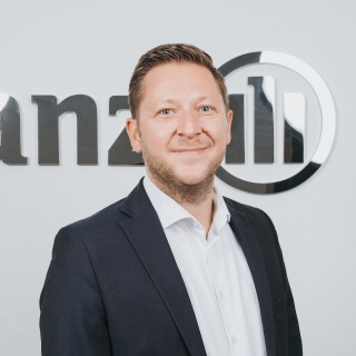 Profilbild Allianz Versicherung Dennis Kampfer Göttingen - Profilbild