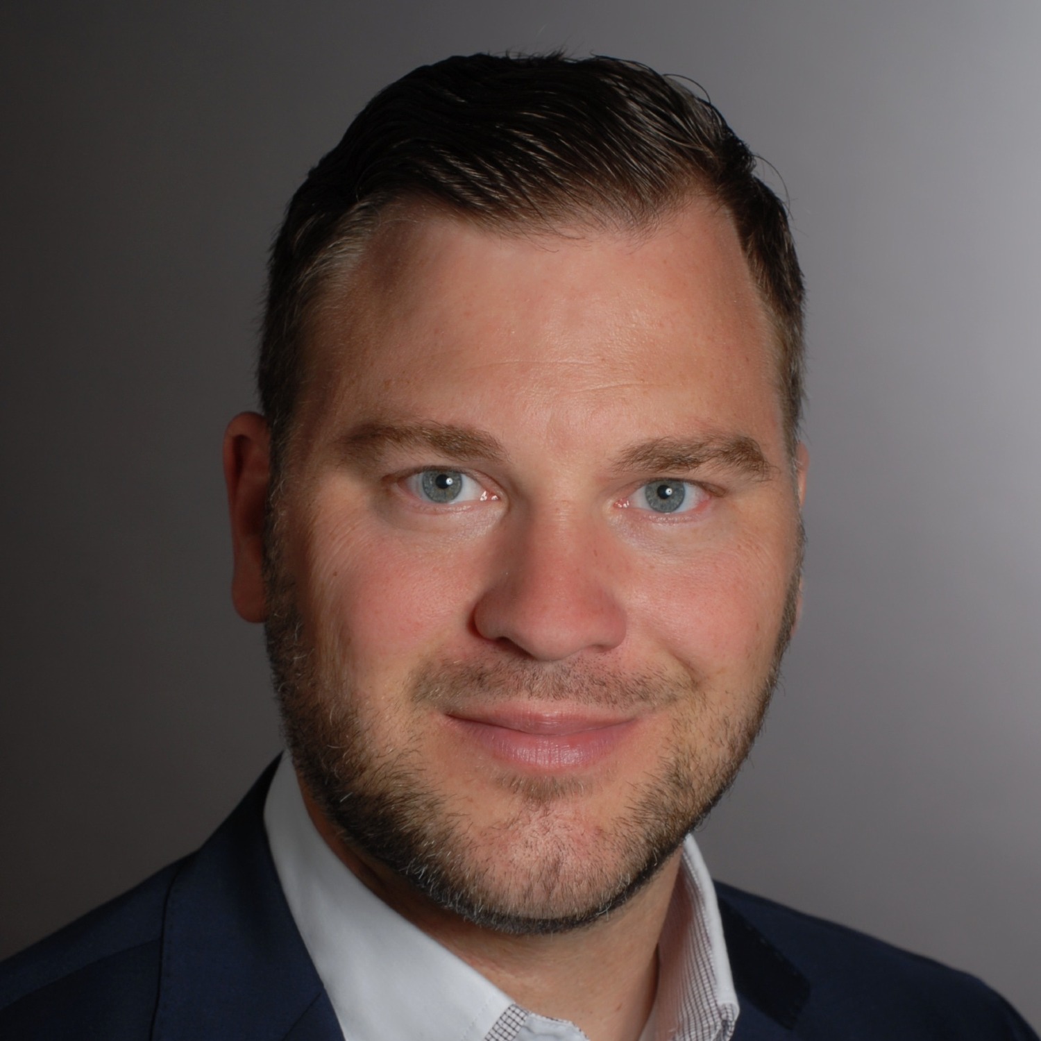 Allianz Versicherung Stefanie Kendel Frankfurt am Main - Claus Albert