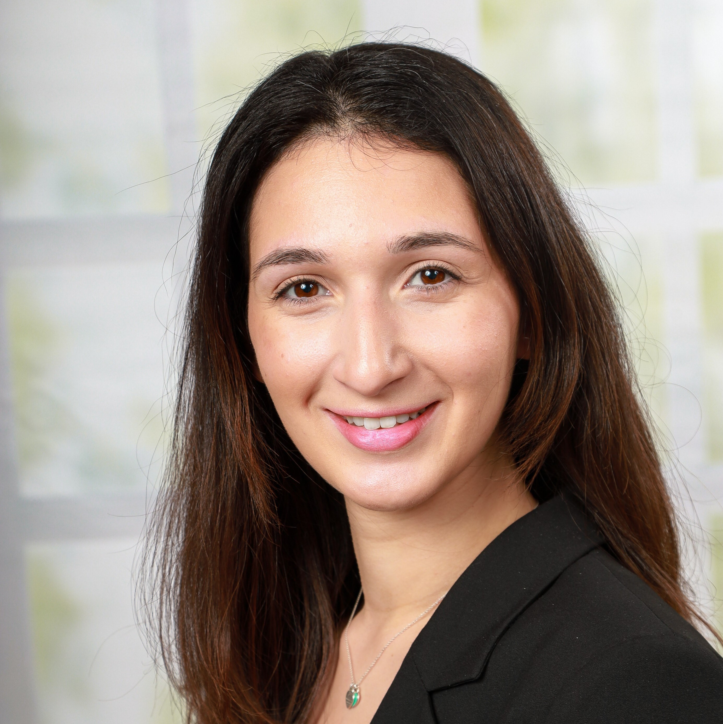 Allianz Versicherung Ardian Kokollari Düsseldorf - Isabell Kruse Ardian Kokollari BackOffice Düsseldo
