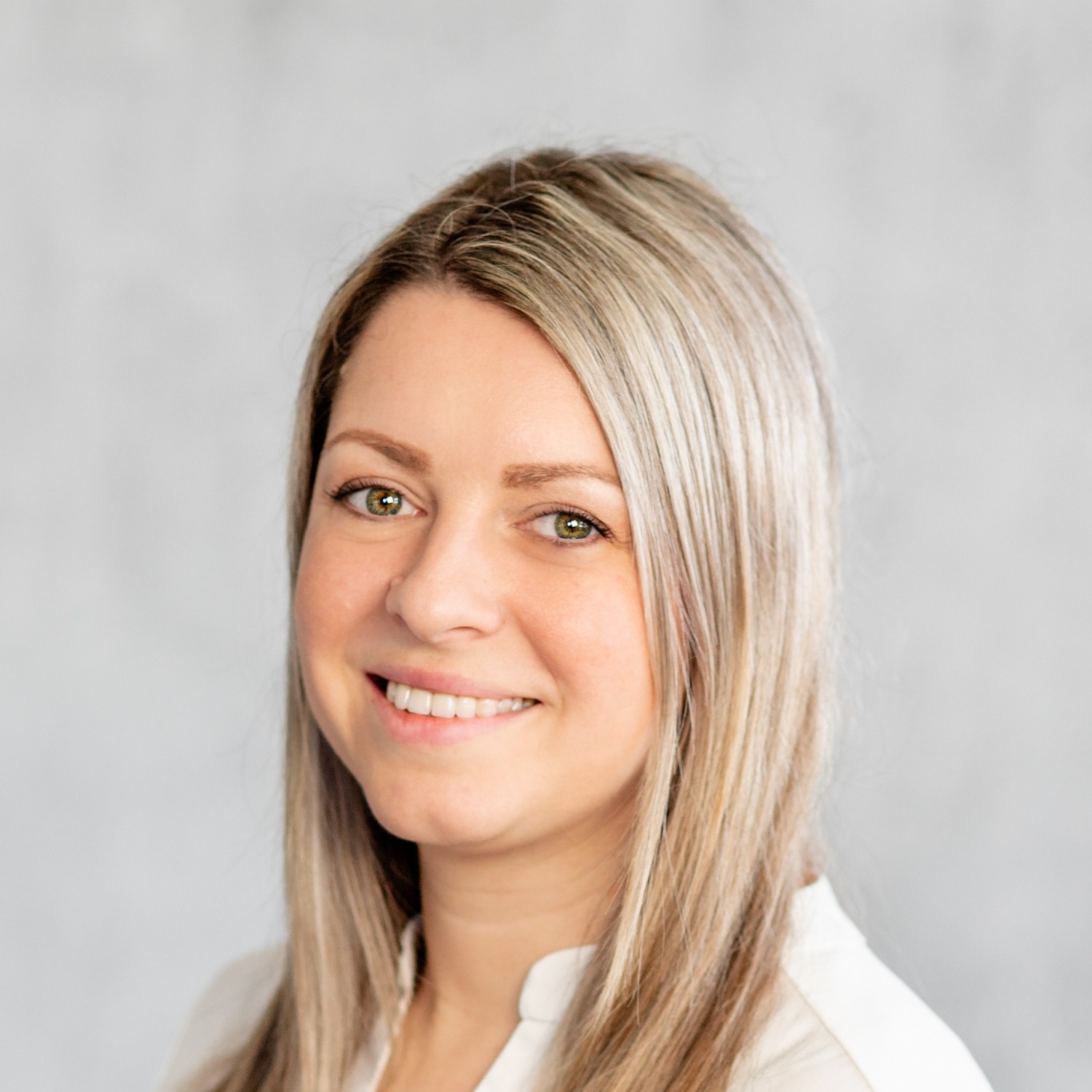 Allianz Versicherung Thomas Leder Pforzheim - Sarah Klaus