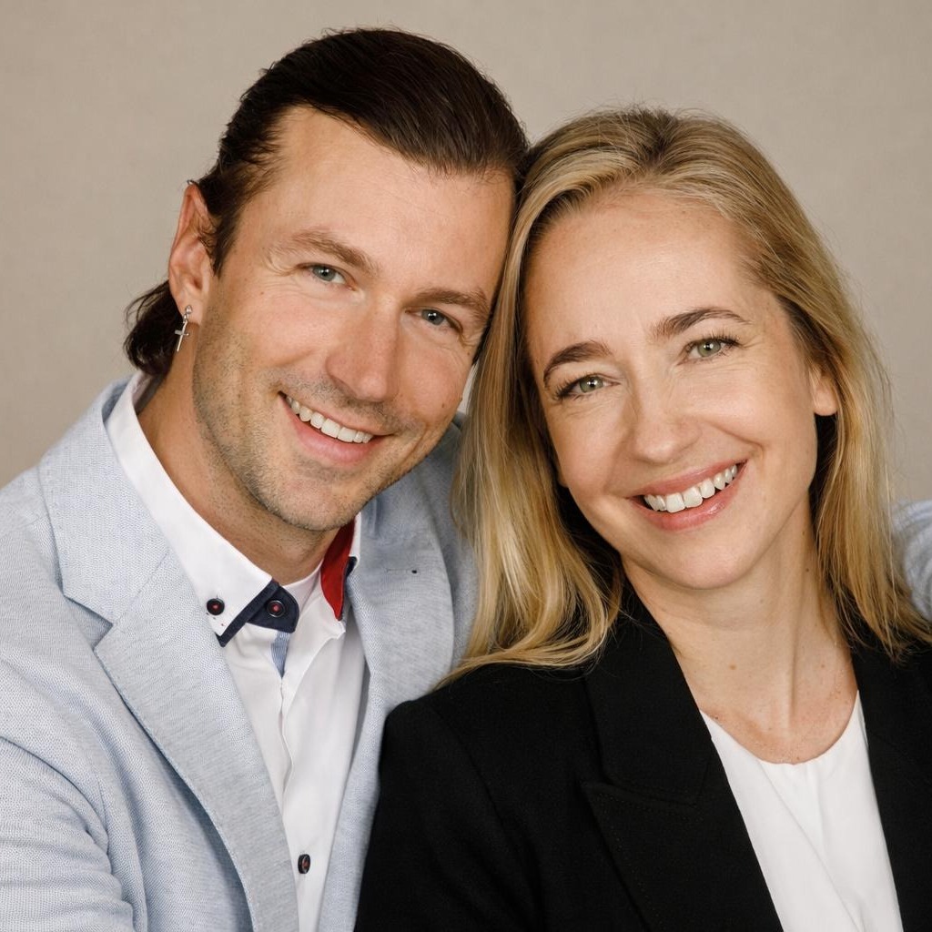 Allianz Versicherung Matthias OHG Velten - Bild von beiden Agenturinhabern - Mann und Frau