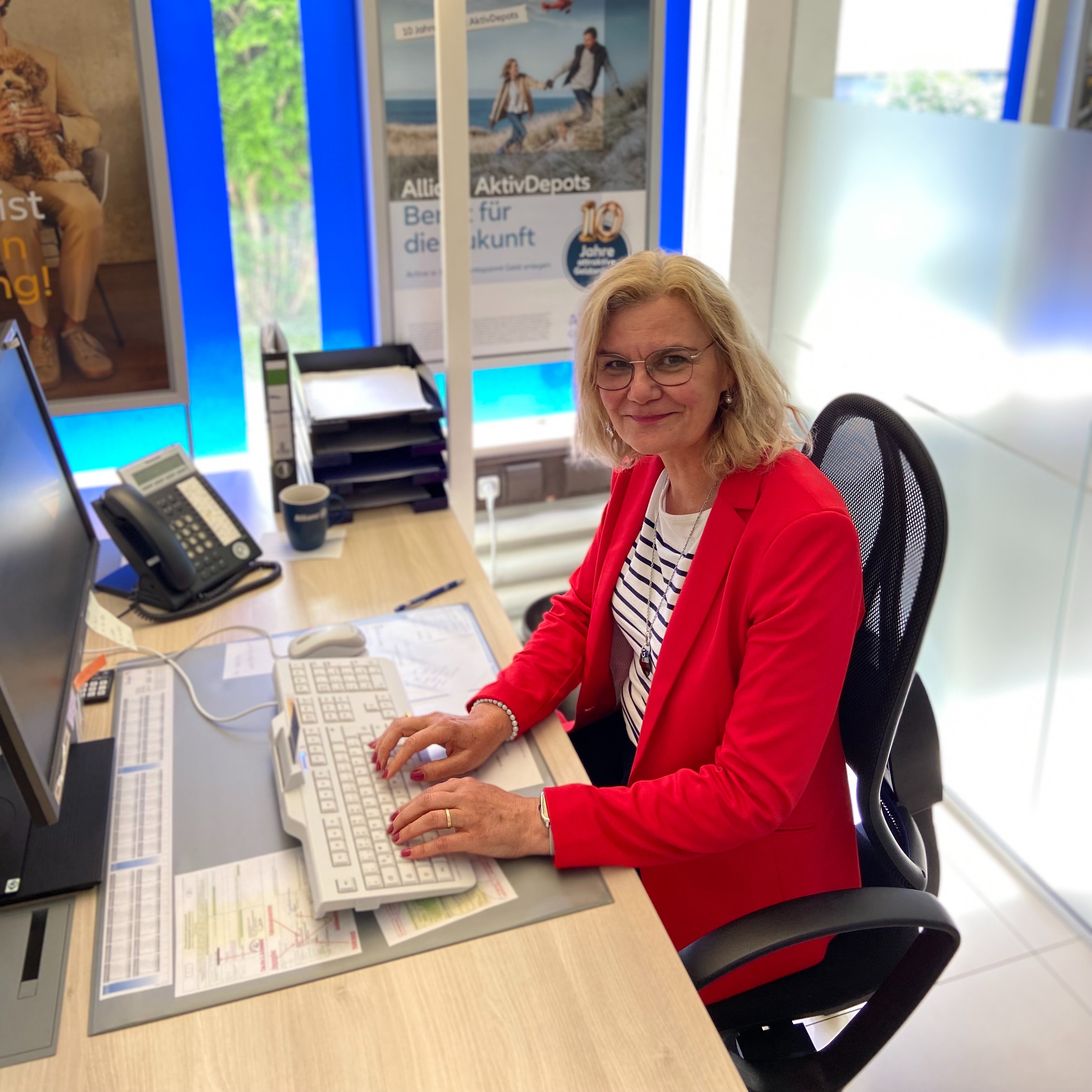 Allianz Versicherung Michael Paula Gersthofen - Vertriebsassistentin Ingeborg Utz