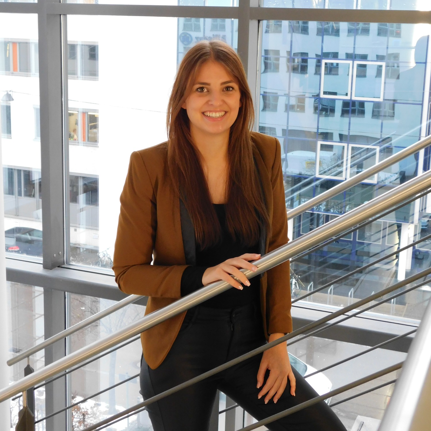 Allianz Versicherung Nelli Pfünder Ulm - Linda Schneider