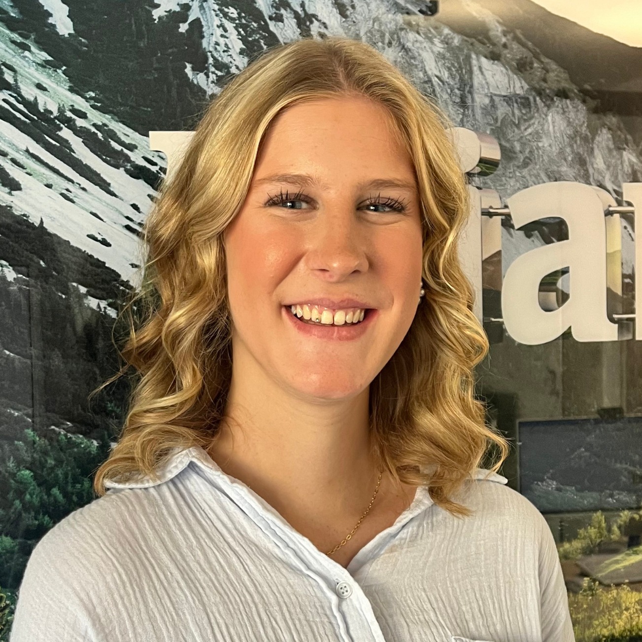 Allianz Versicherung Tobias Pöllath Neumarkt in der Oberpfalz - Kacey Schreiner