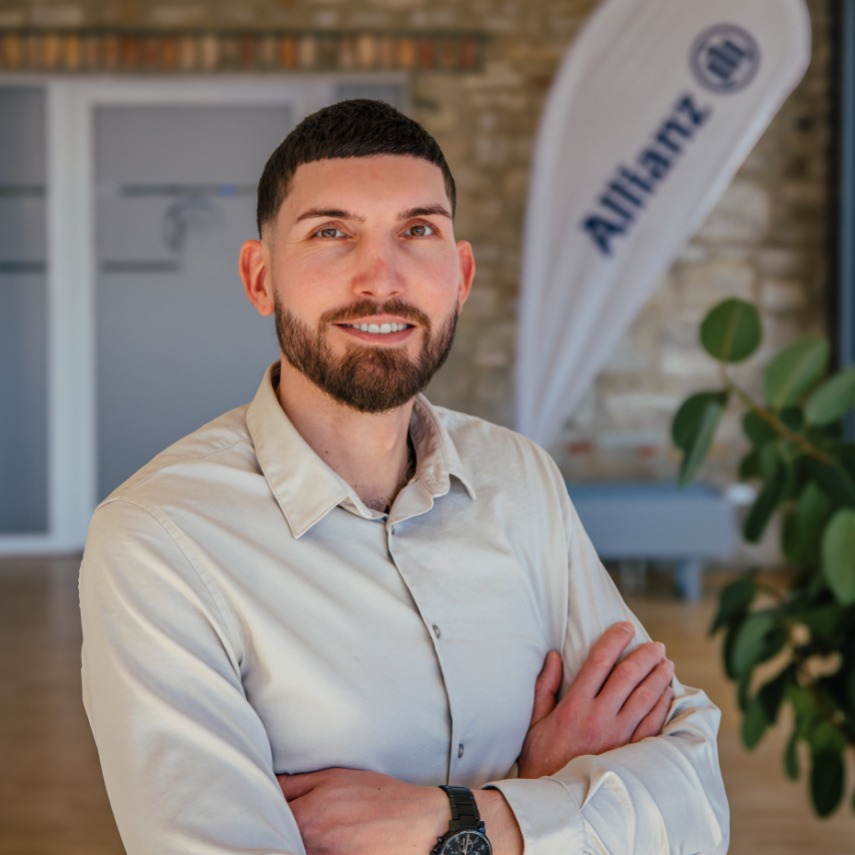 Allianz Versicherung Pascal Scheffler Hoym - Chef des Hauses