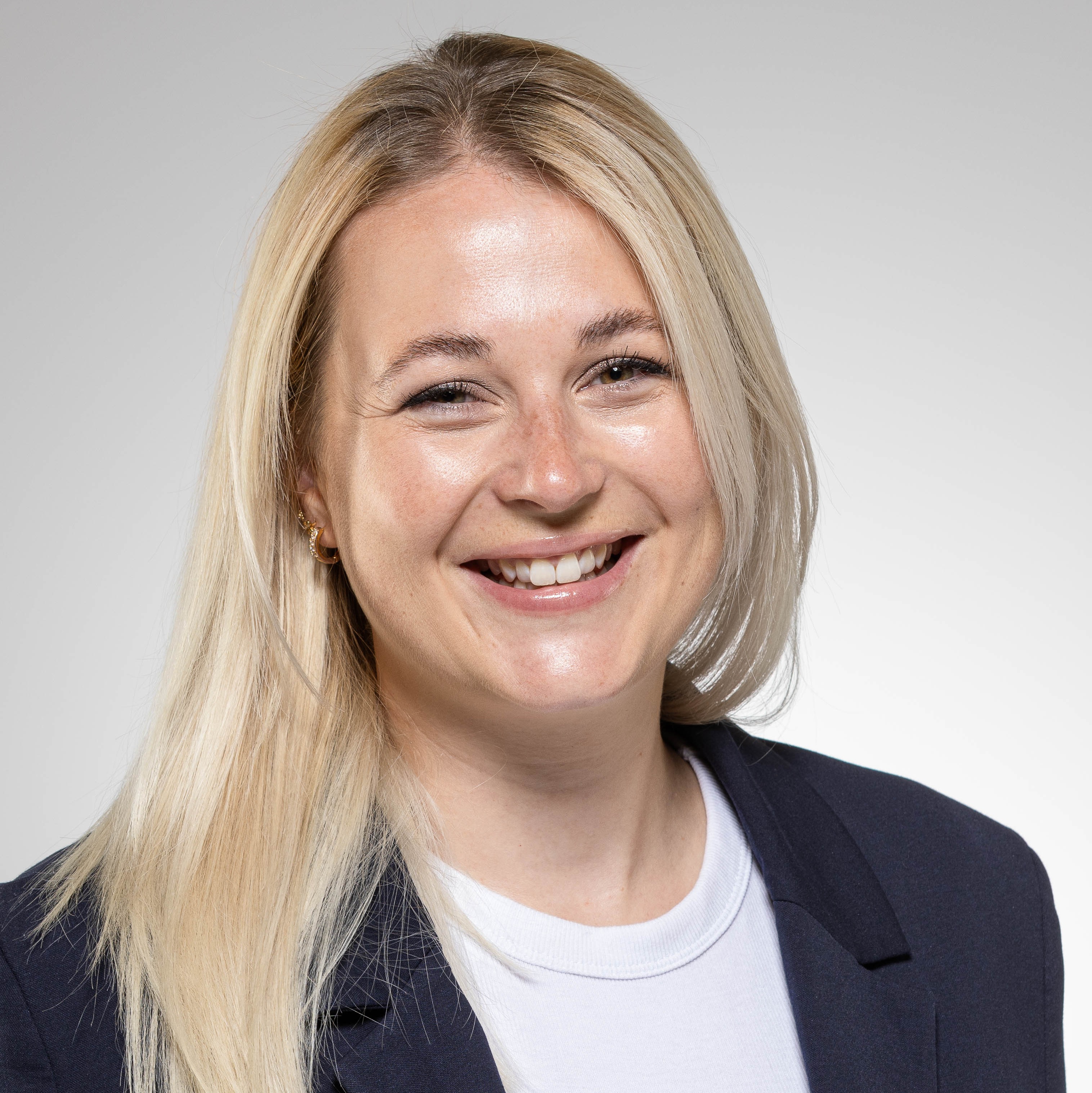 Allianz Versicherung Florian Schwing Hanau - Nicole Merten