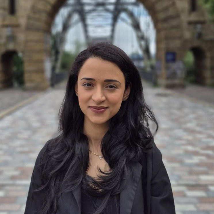 Allianz Versicherung Wikant Tchanra Hamburg - Palak Ahuja