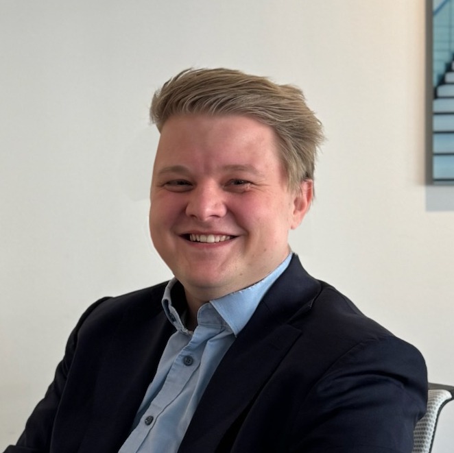 Allianz Versicherung Luna Maria Varady OHG Düsseldorf - Thorben Bruch
