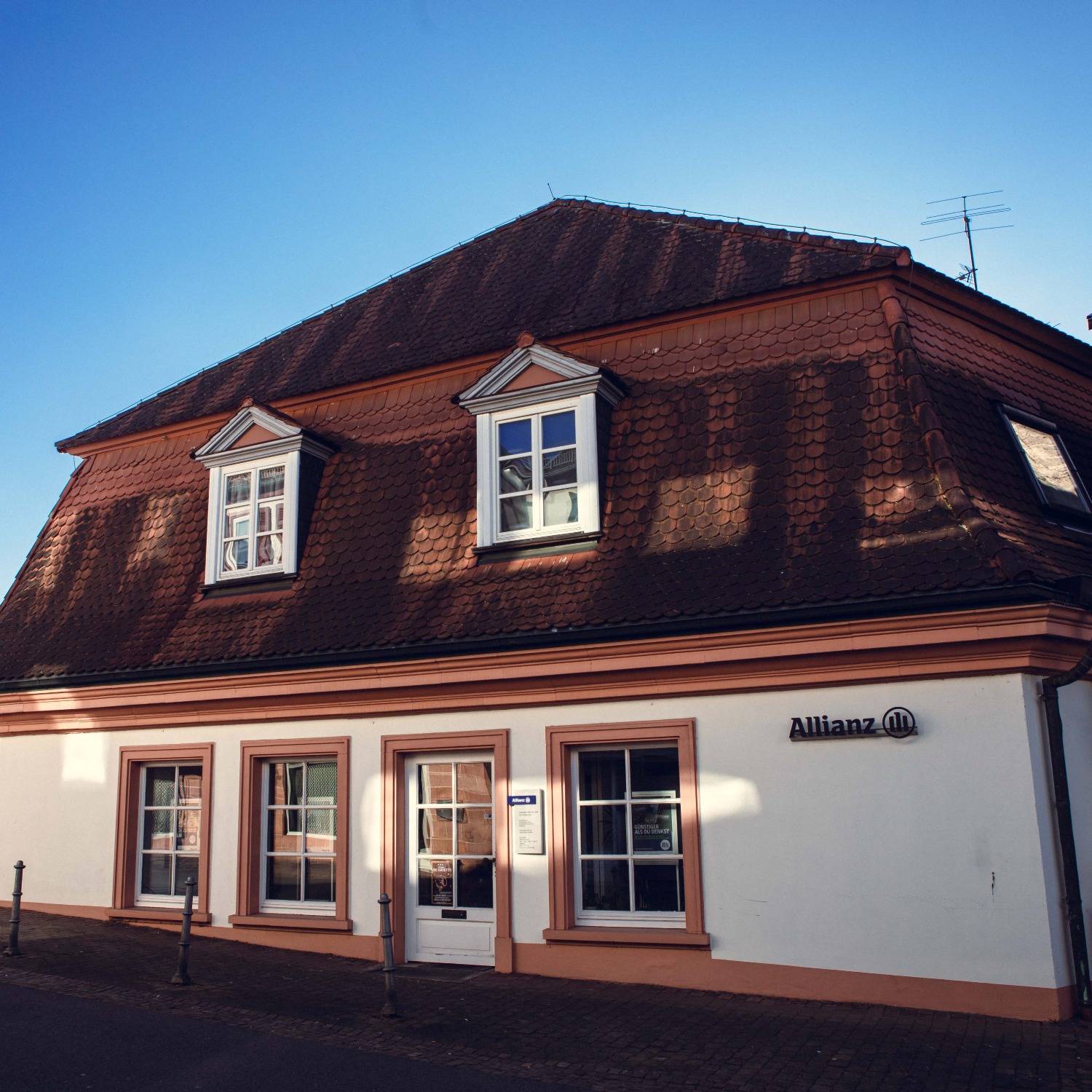 Allianz Versicherung Generalvertretung Fornof Inh. Michael Vay Erbach - Agentur