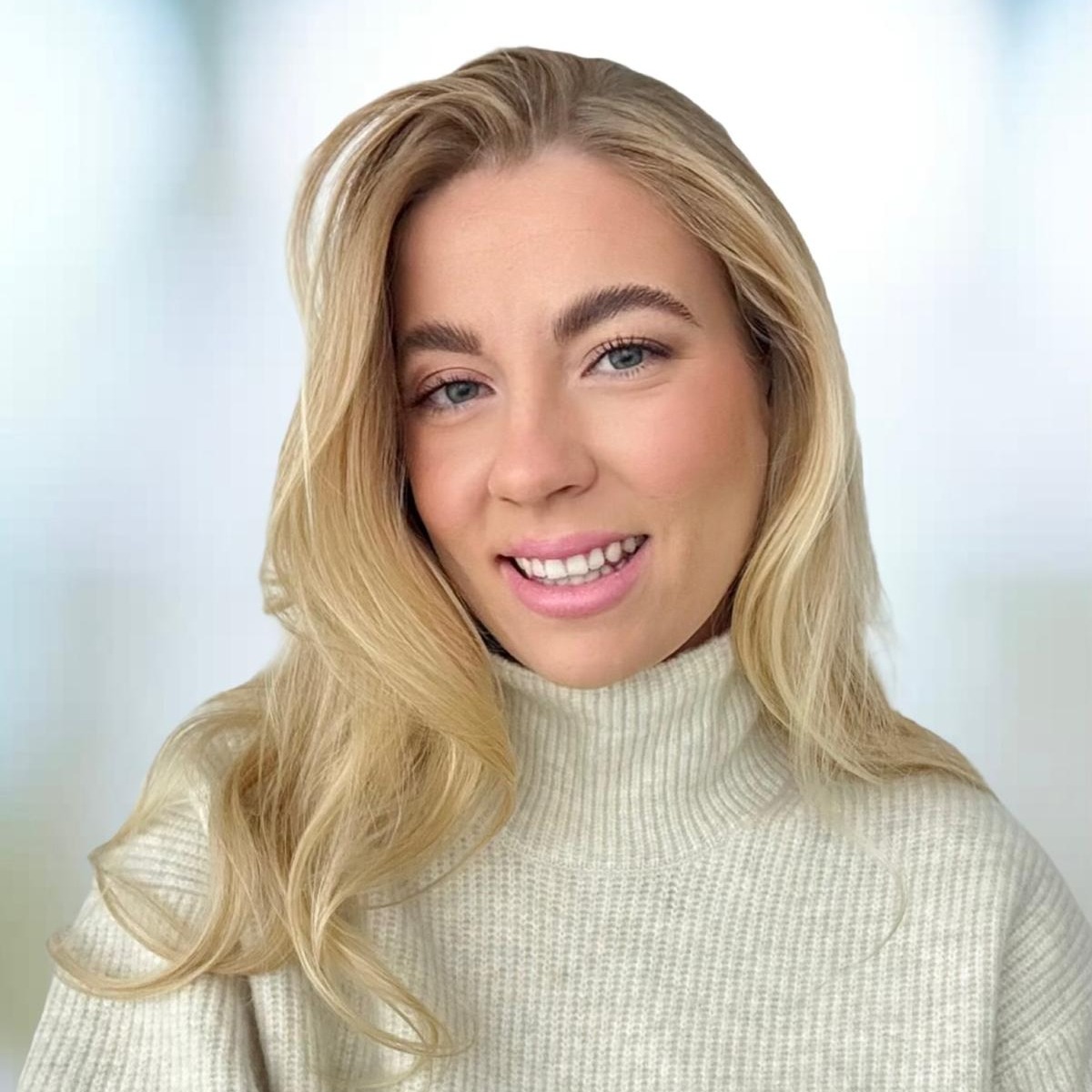 Allianz Versicherung Melvin Zeller Schorndorf - Lara Czernik