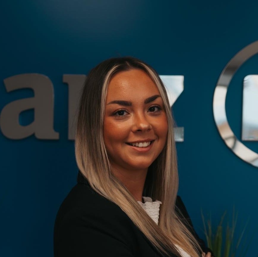 Allianz Versicherung Jörg Zender Bitburg - Elena Heibges