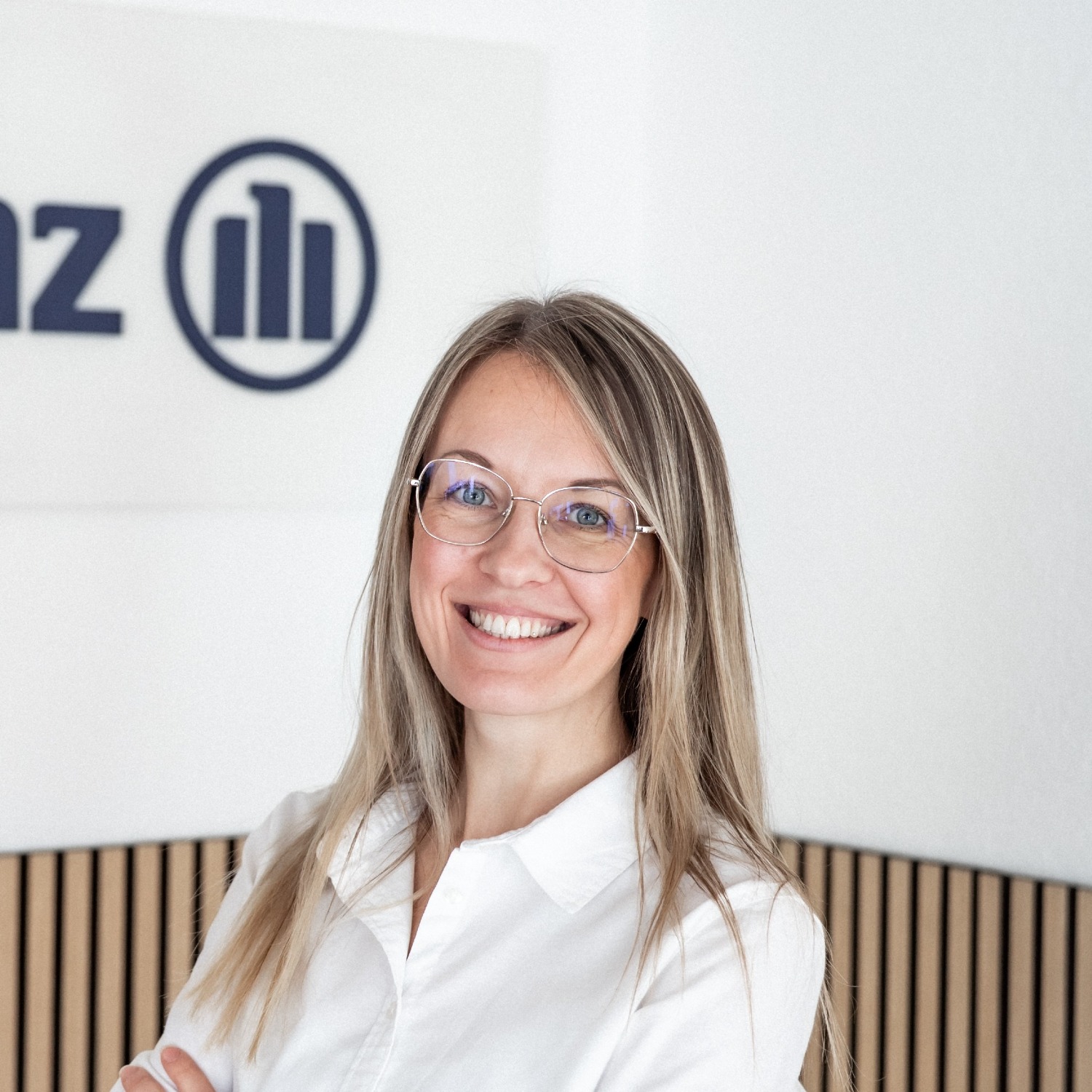 Allianz Versicherung Denis Zivkovic Mögglingen - Julia