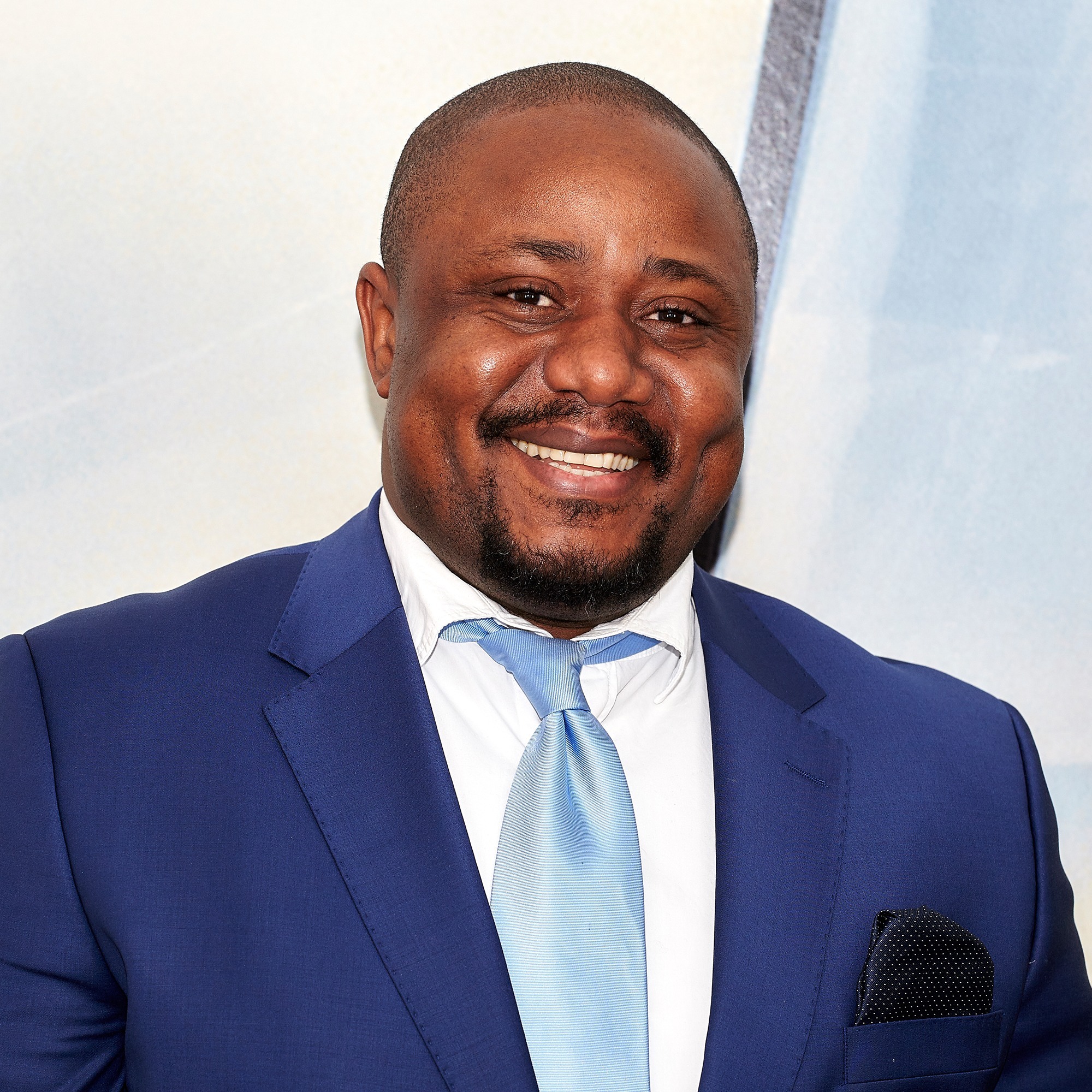 Allianz Versicherung Alain Calvin Tsetsere Bremerhaven - Alain Calvin Tsetsere Deutsch-Kamerun Versicherung