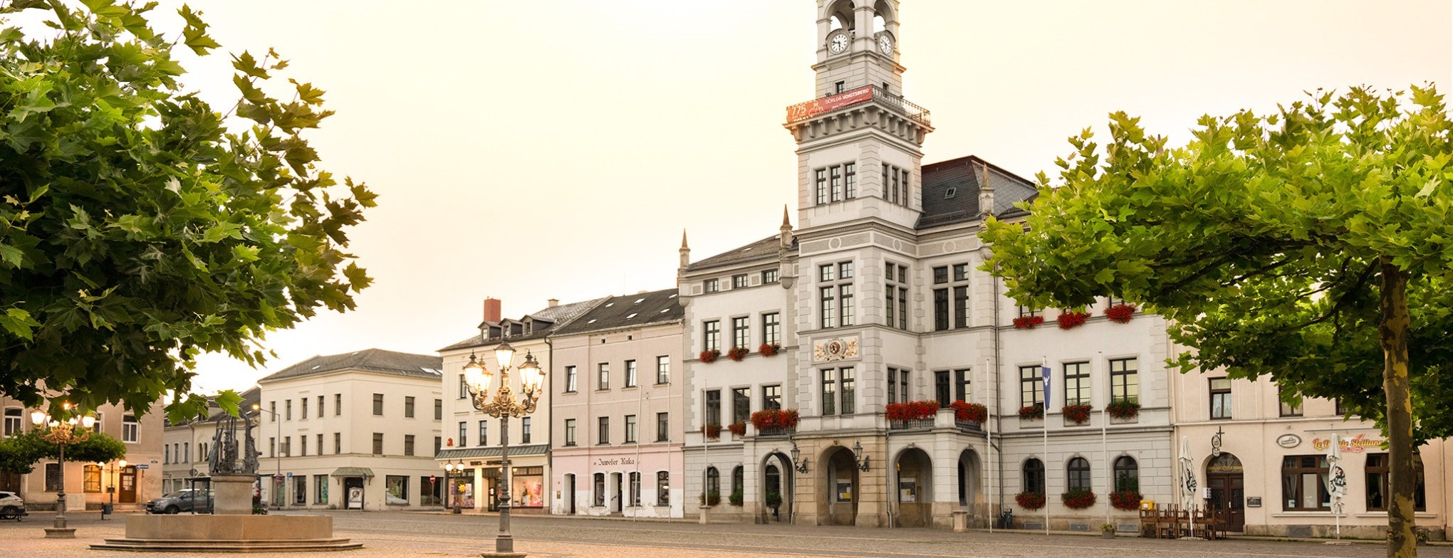 Allianz Versicherung Alexander Keller Oelsnitz/Vogtl. - Rathaus Oelsnitz