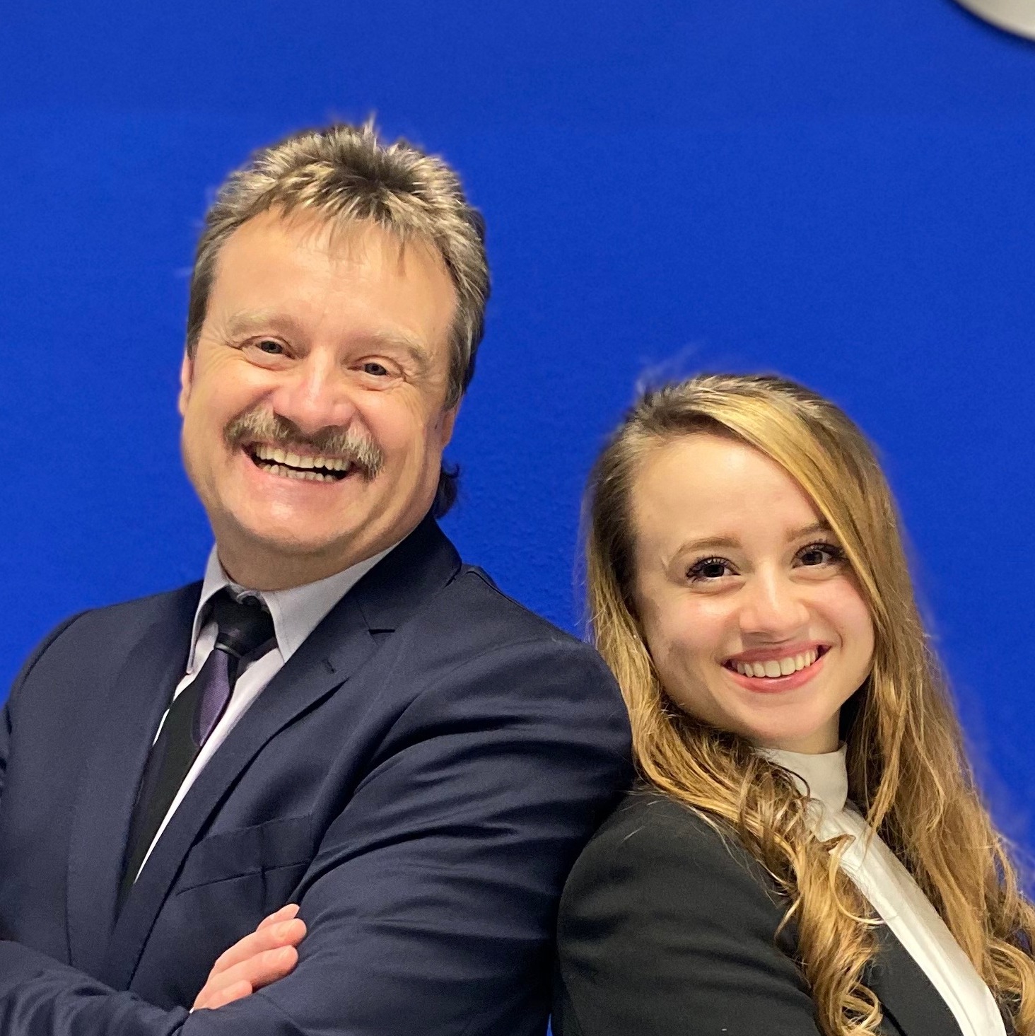 Allianz Versicherung Siegfried Königsbauer Bissingen - Siggi und Julia