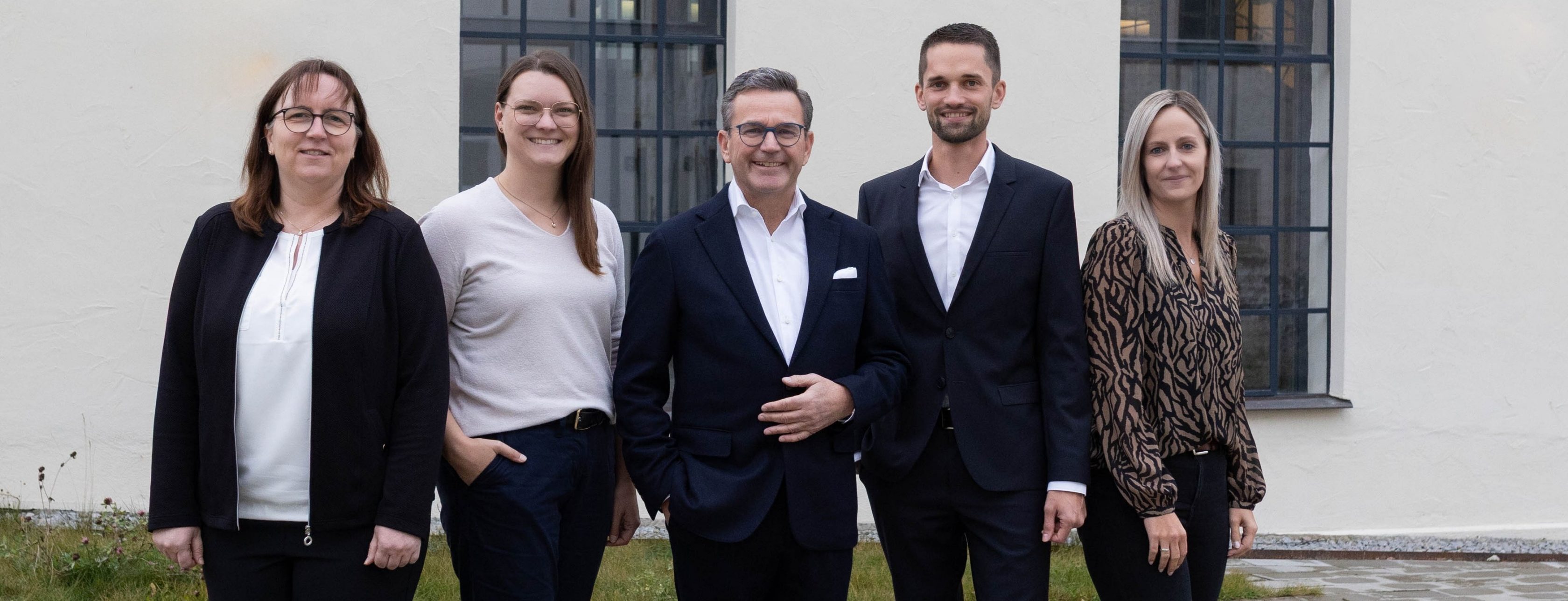 Allianz Versicherung Manzinger-Huettner Allianz Manzinger OHG Eggenfelden - Unser Team für Ihre Anliegen