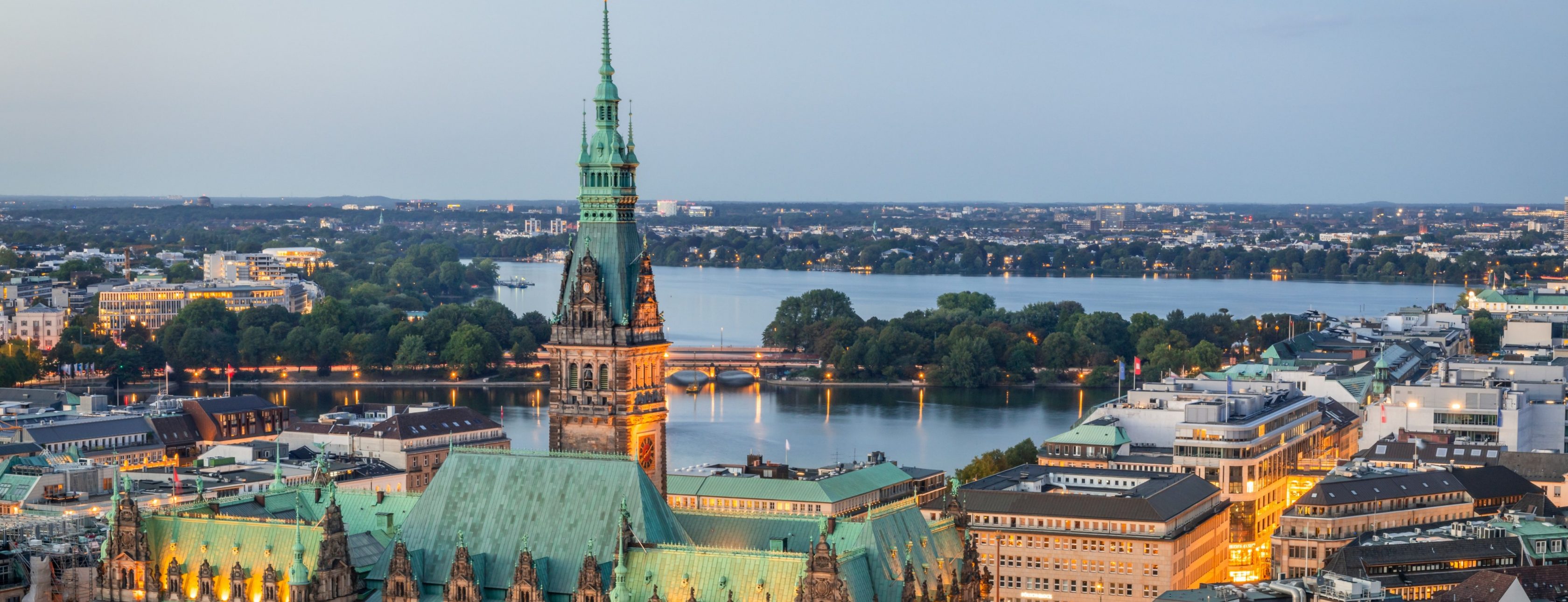 Allianz Versicherung Andre Paul Runge Hamburg - Rathaus und Alster