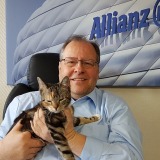 Allianz Versicherung Andreas Ehlert Clenze - Chef mit Katze