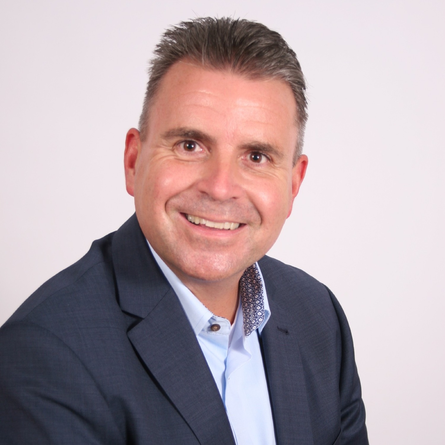 Allianz Versicherung Anja Feige Berlin - Sven Lehmann