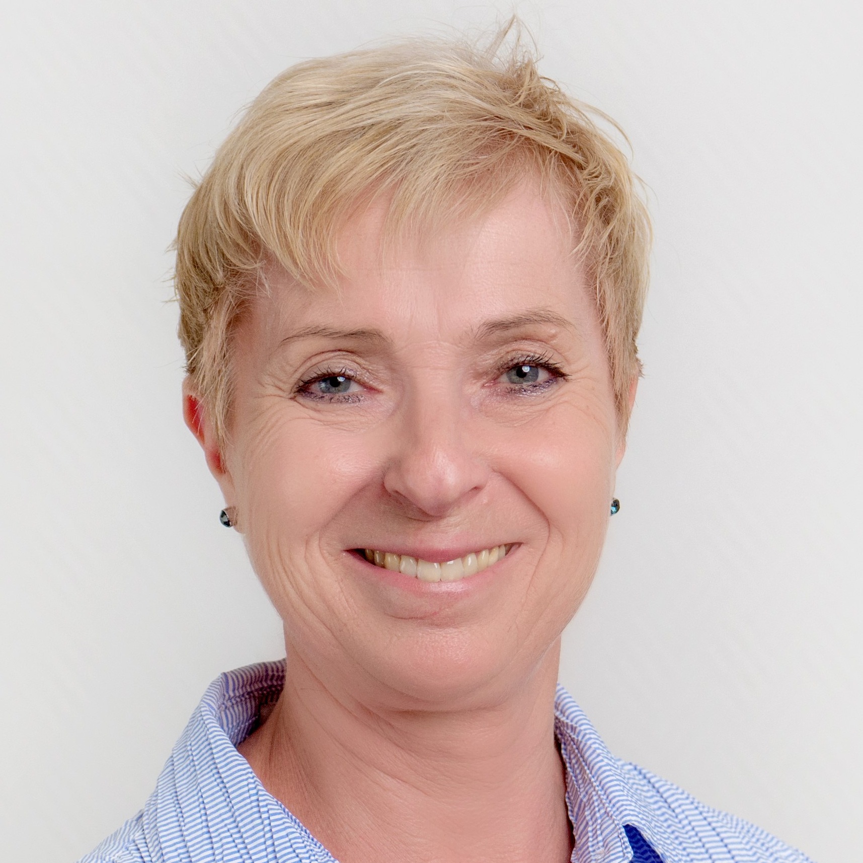 Allianz Versicherung Birgit Reeg Schaafheim - Profilbild Ulrike Lorenz
