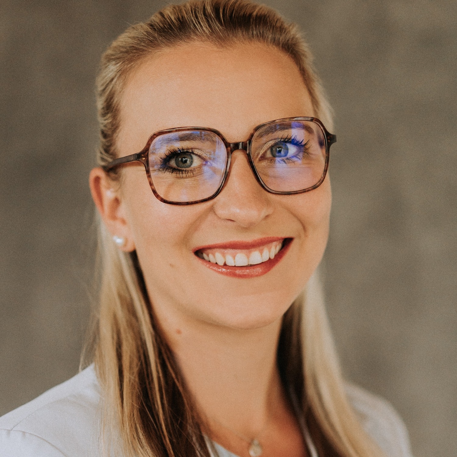 Allianz Versicherung Birgit Stockbauer Waldkirchen - Julia Heindl 