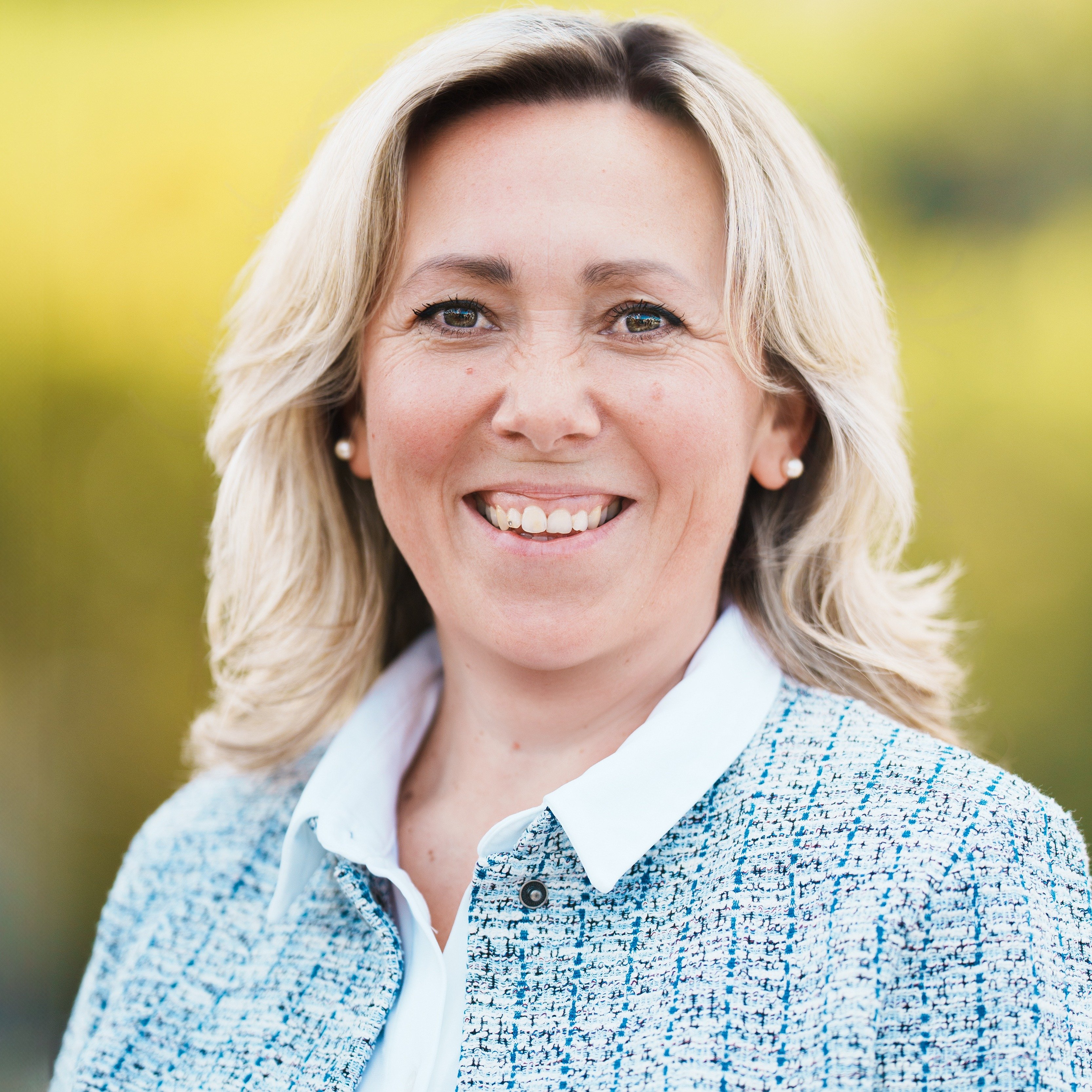 Allianz Versicherung Castell Vers.Dienst GmbH und Co.KG Würzburg - Olga Deifel