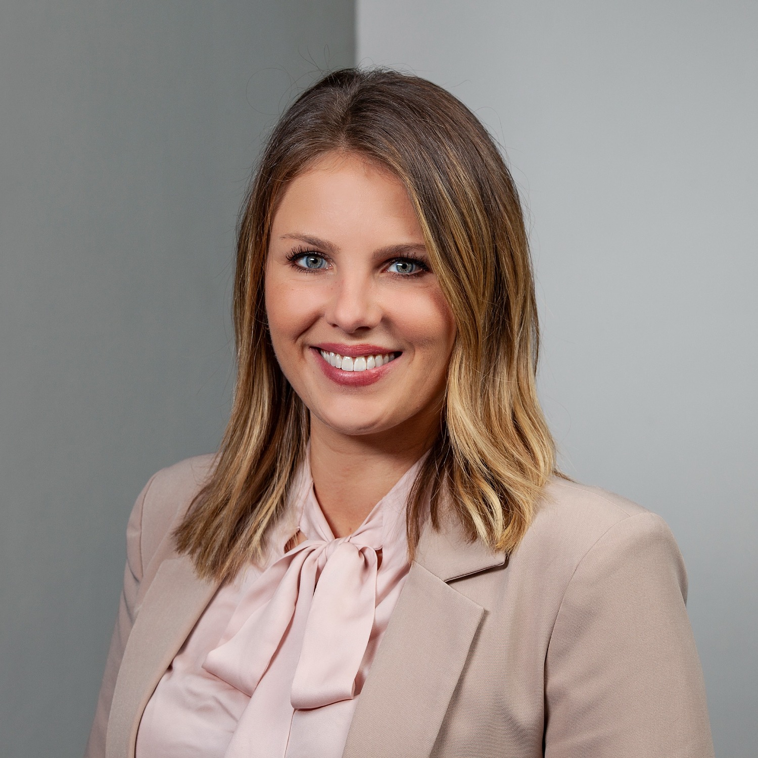 Allianz Versicherung BEYER OHG Bielefeld - Lena Klaß 2022