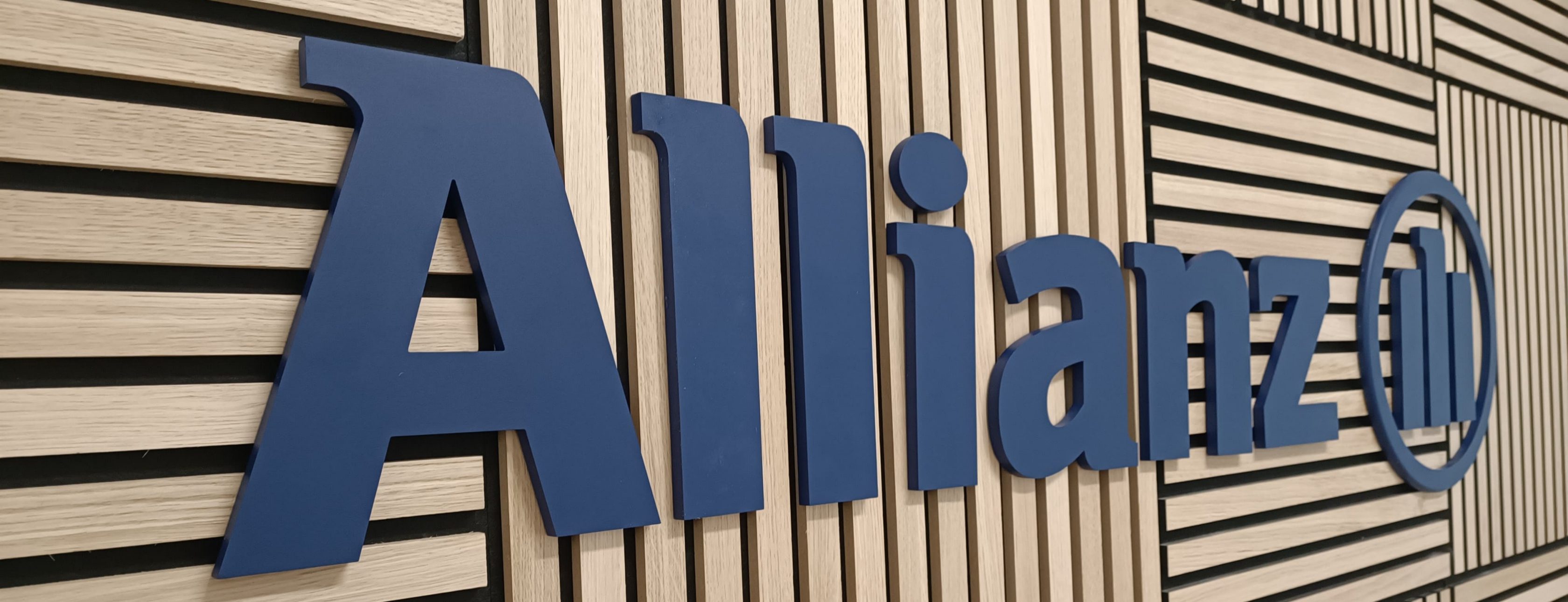 Allianz Versicherung Daniel Metzler Siegburg - Versorgung unserer liebsten Vierbeiner