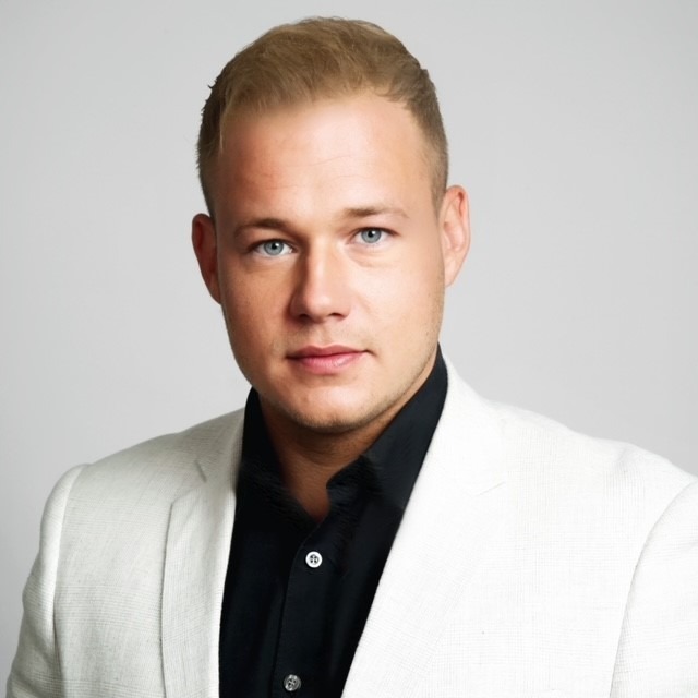Allianz Versicherung Daniel Moser München - Marvin Gundelbacher