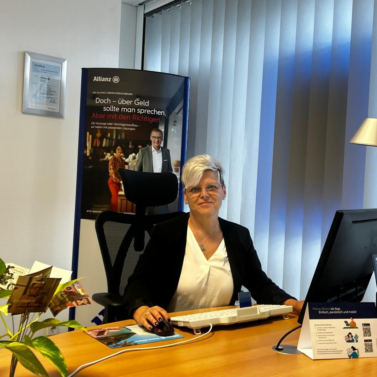 Allianz Versicherung Daniel Würke Neuzelle - Büroleiterin Ines Börner