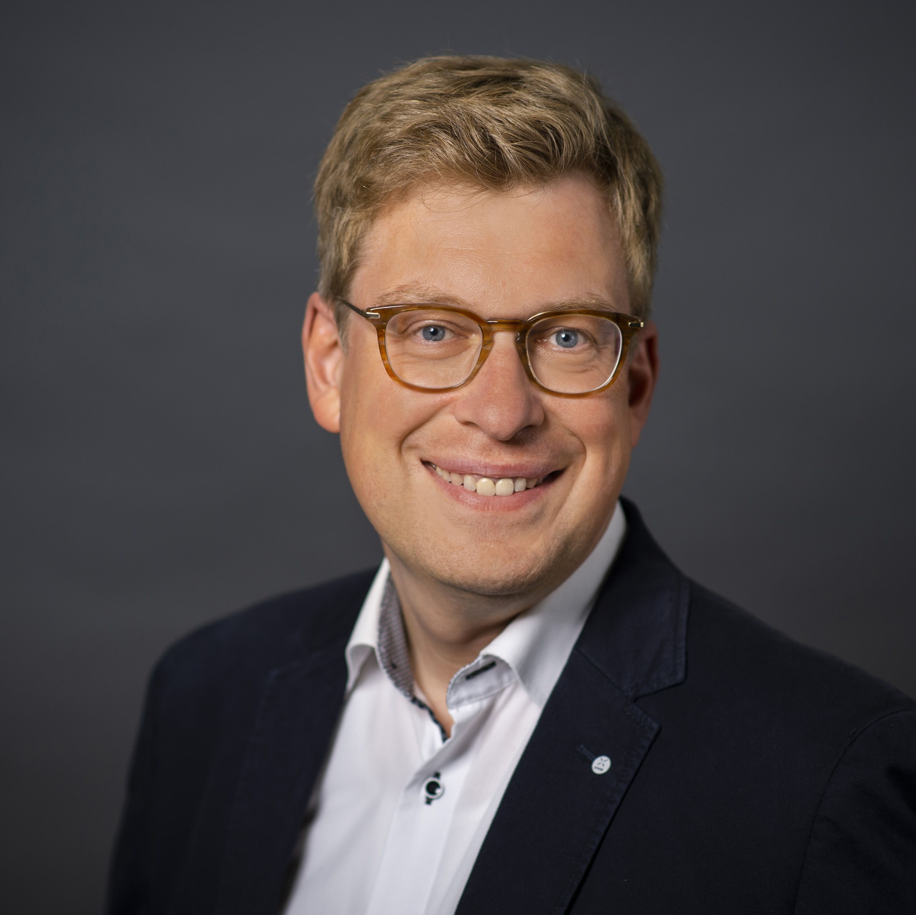 Allianz Versicherung Danny Helwich Melle - Frank Erdmann