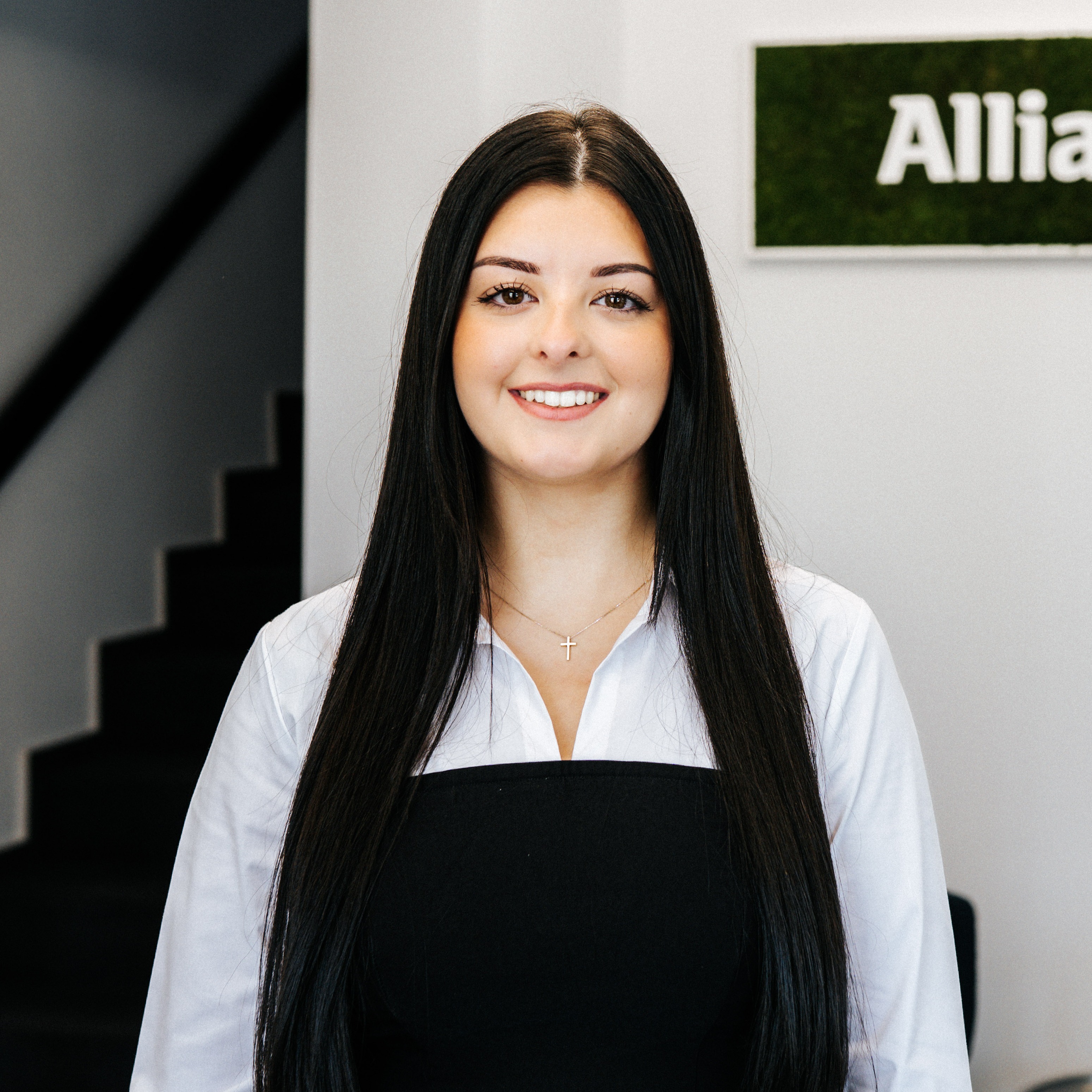 Allianz Versicherung Eduard Wolf Herford - Laura Ban Tier Hund Katze Pferd Versicherung OP