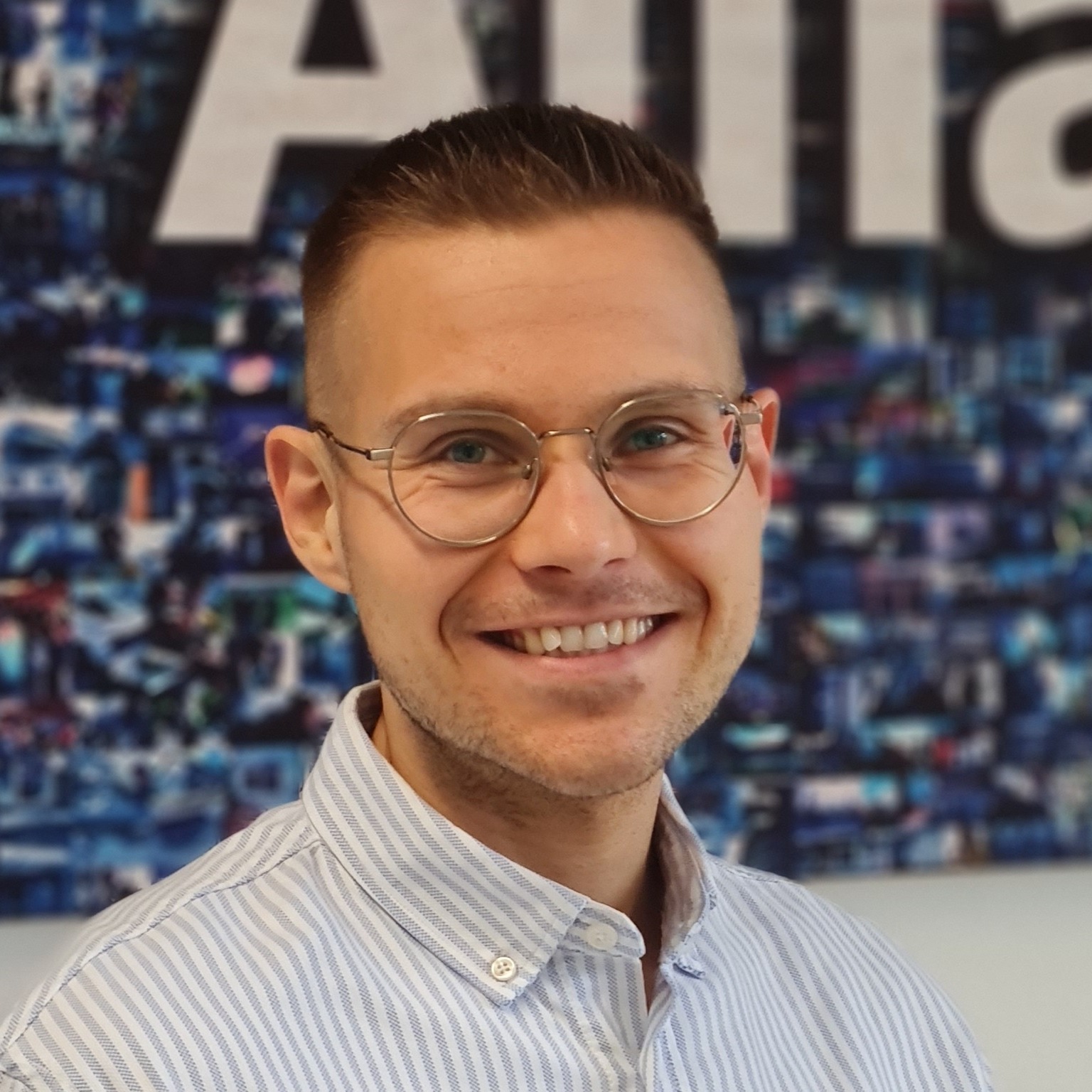 Allianz Versicherung Eike Schneider Bonn - Patryk Samborski