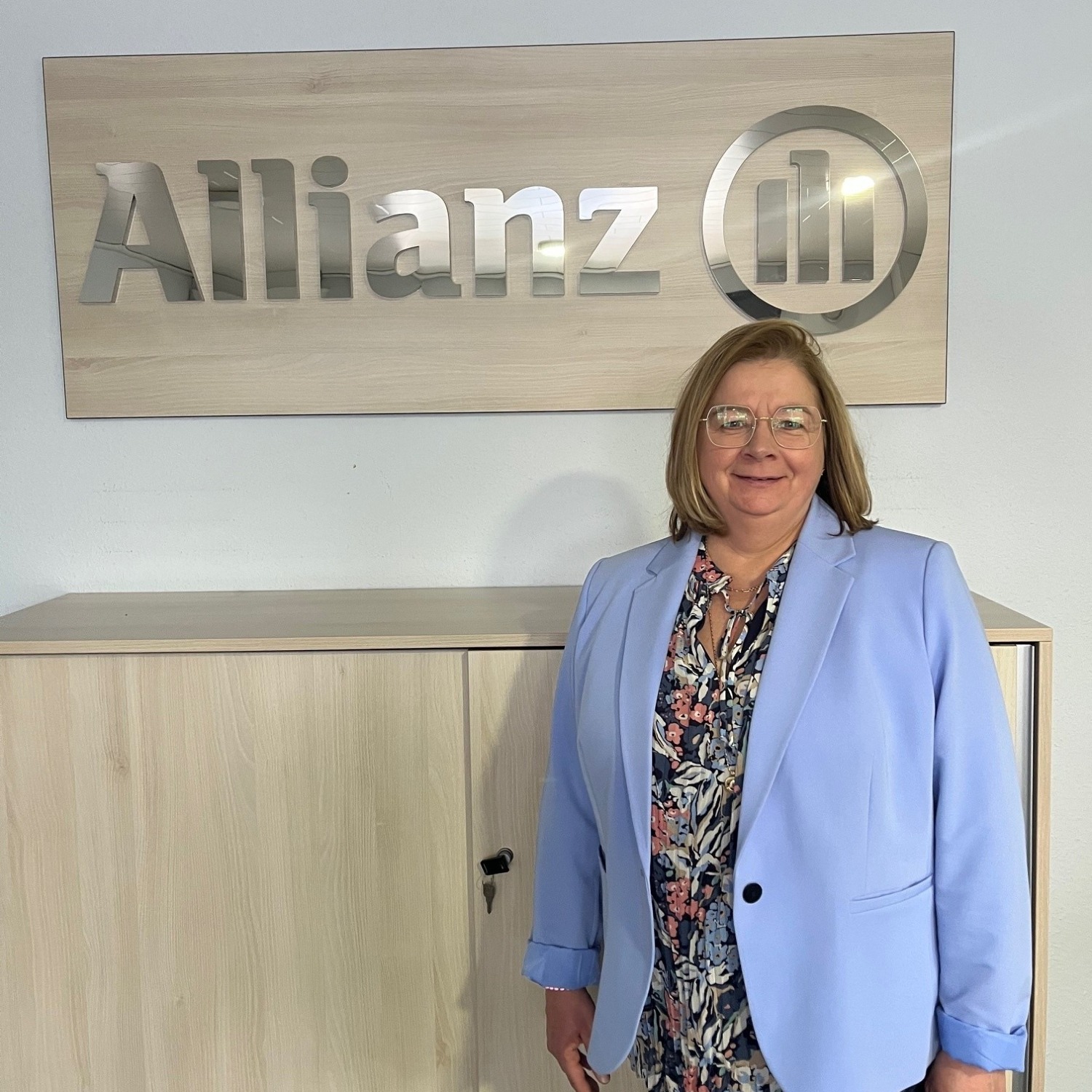 Allianz Versicherung Erblin Istrefaj Bösel - Melanie Strube